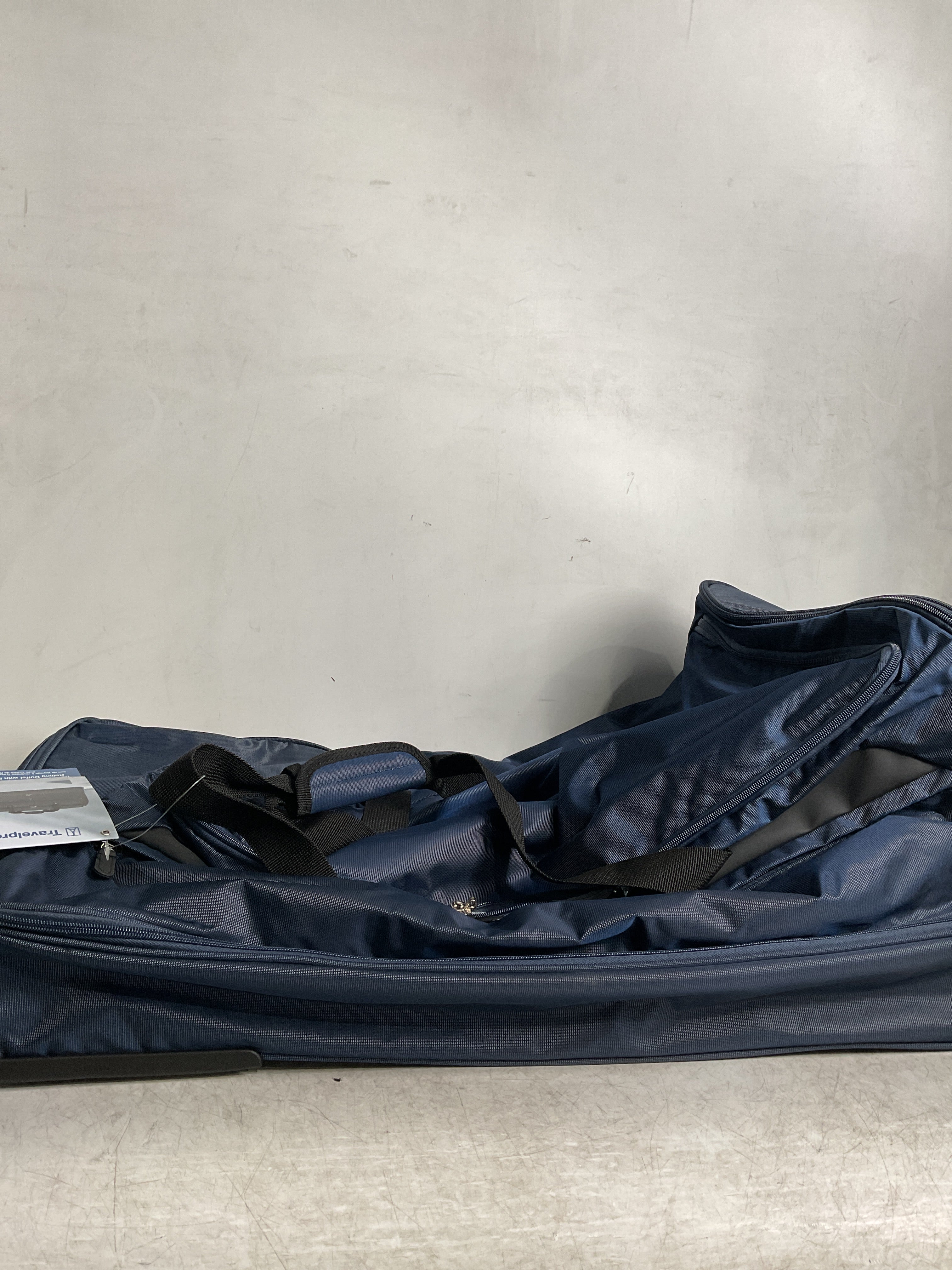 Travelpro Roadtrip 30 Drop-Bottom Rolling Duffel with Packing Cubes ( Navy , 30-Inch ) Navy 30 Inch U9