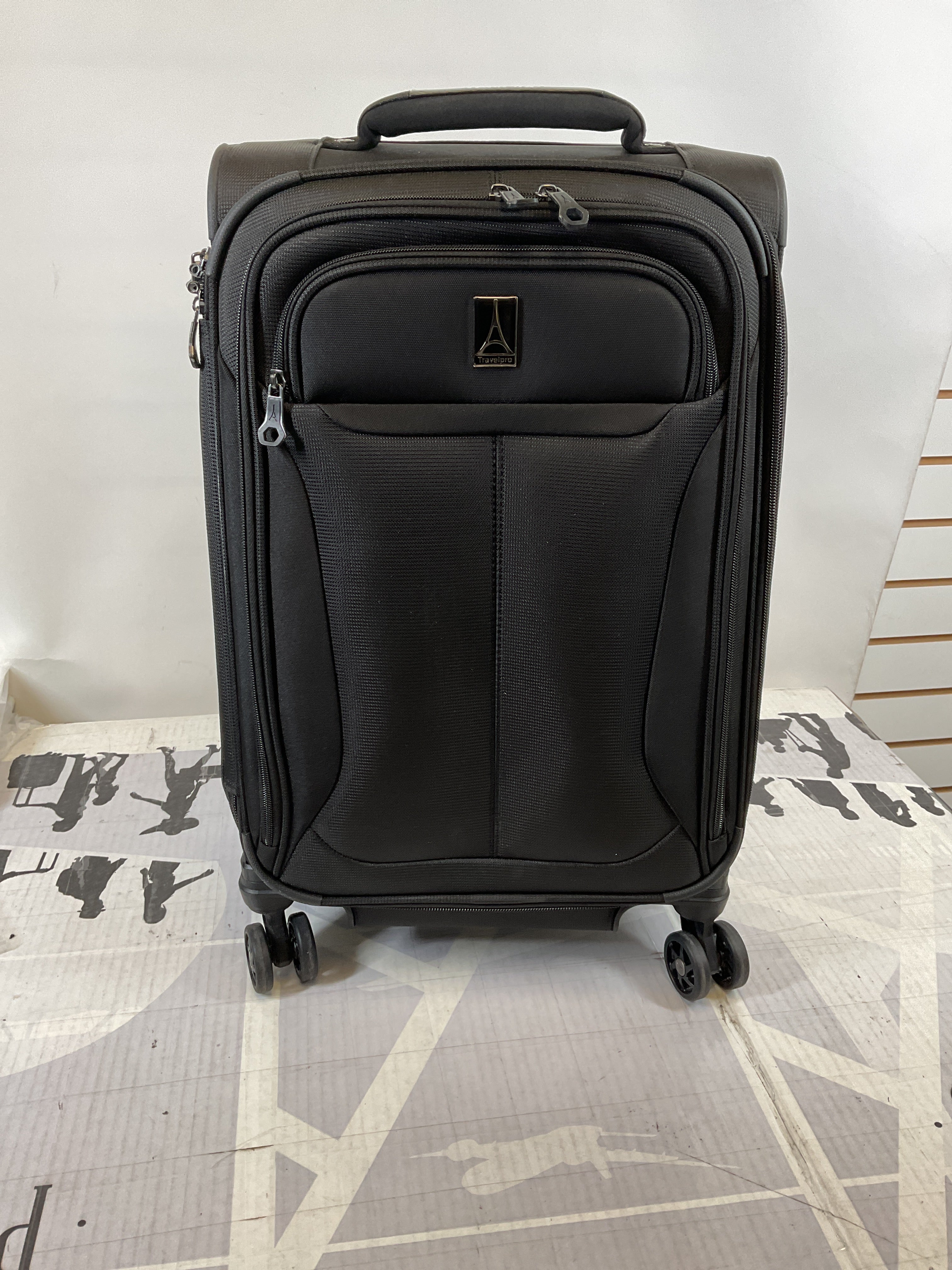 Travelpro Tourlite Softside 21" Expandable Luggage with 4 Spinner Wheels, Lightweight Suitcase, Carry-On ( Black , Carry-On 21-Inch ) Black Carry On 21 Inch U100
