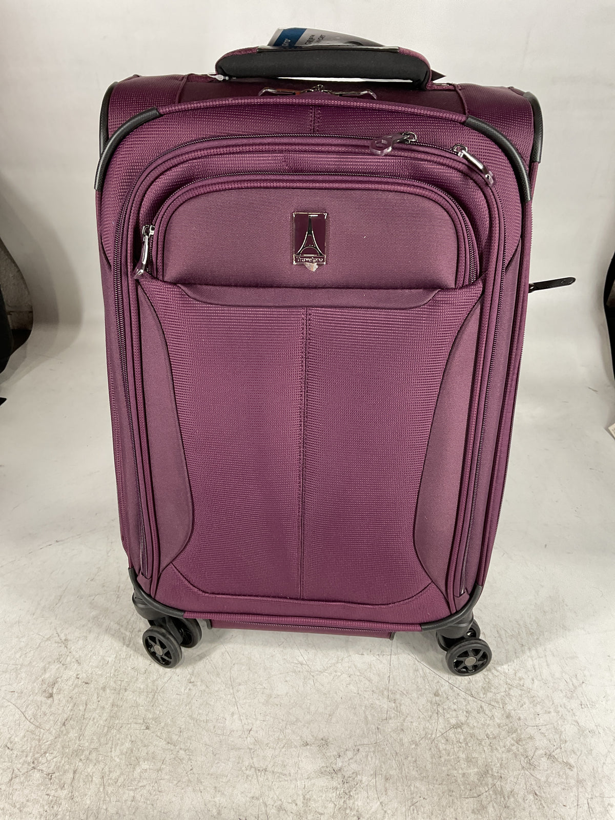 Travelpro Tourlite Softside Expandable Luggage with 4 Spinner Wheels, Lightweight Suitcase, Men and Women Black Carry On 21 Inch U2