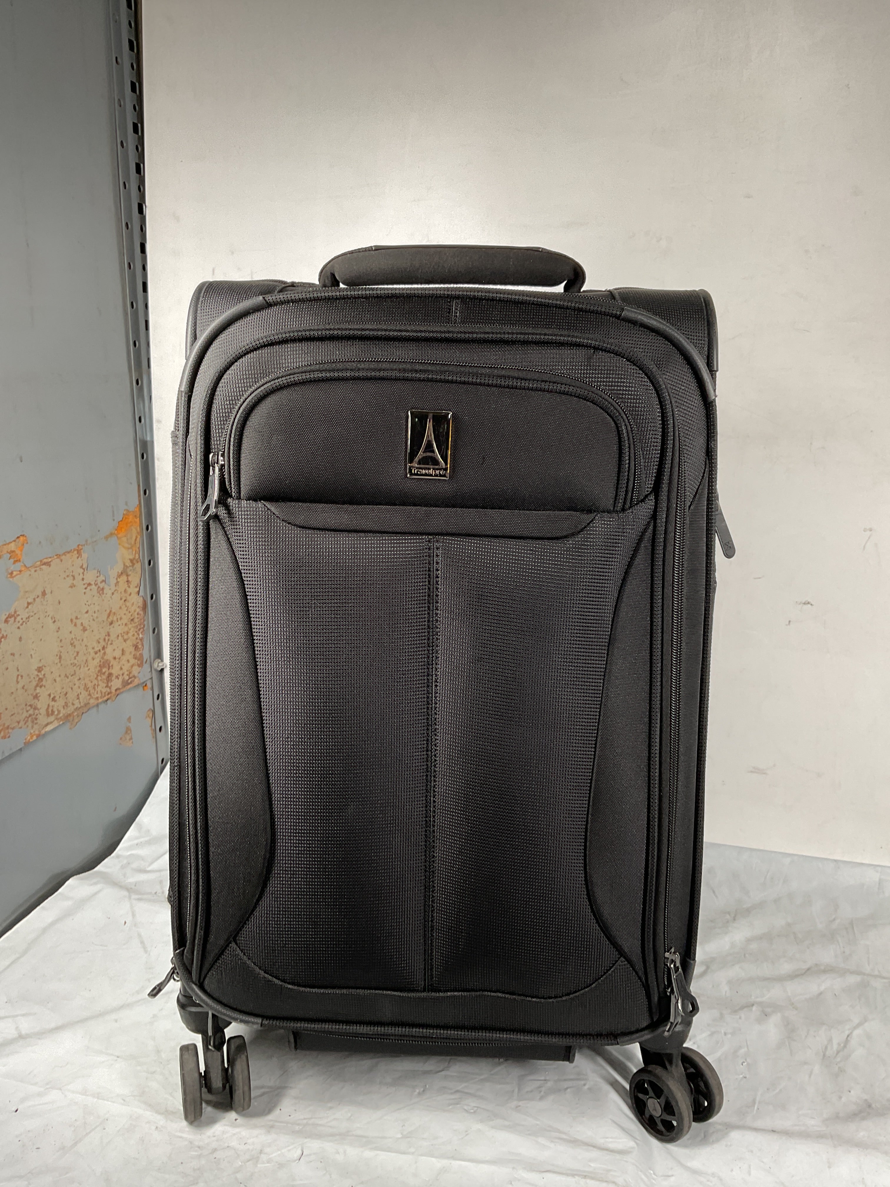 Travelpro Tourlite Softside 21" Expandable Luggage with 4 Spinner Wheels, Lightweight Suitcase, Carry-On ( Black , Carry-On 21-Inch ) Black Carry On 21 Inch U95