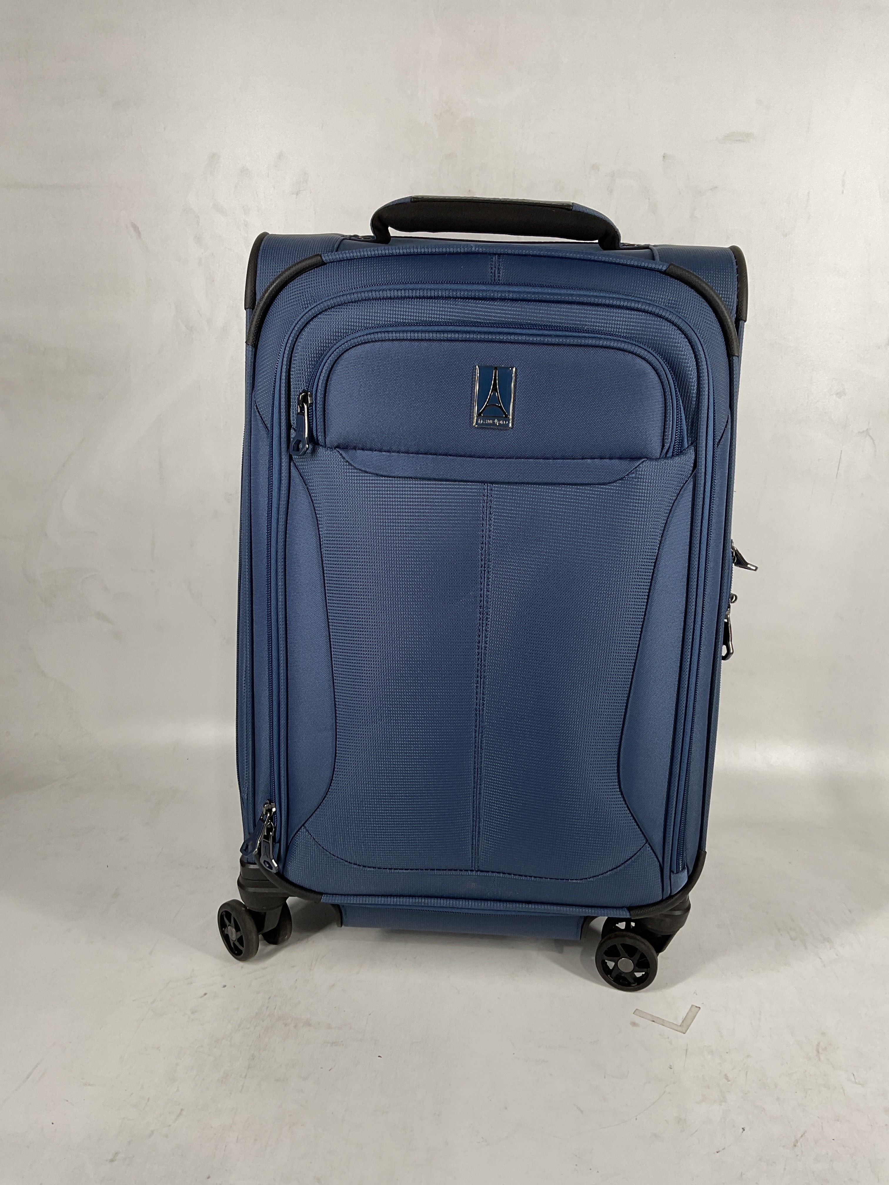 Travelpro Tourlite Softside Expandable Luggage with 4 Spinner Wheels, Lightweight Suitcase, Men and Women Blue Carry On 21 Inch U22