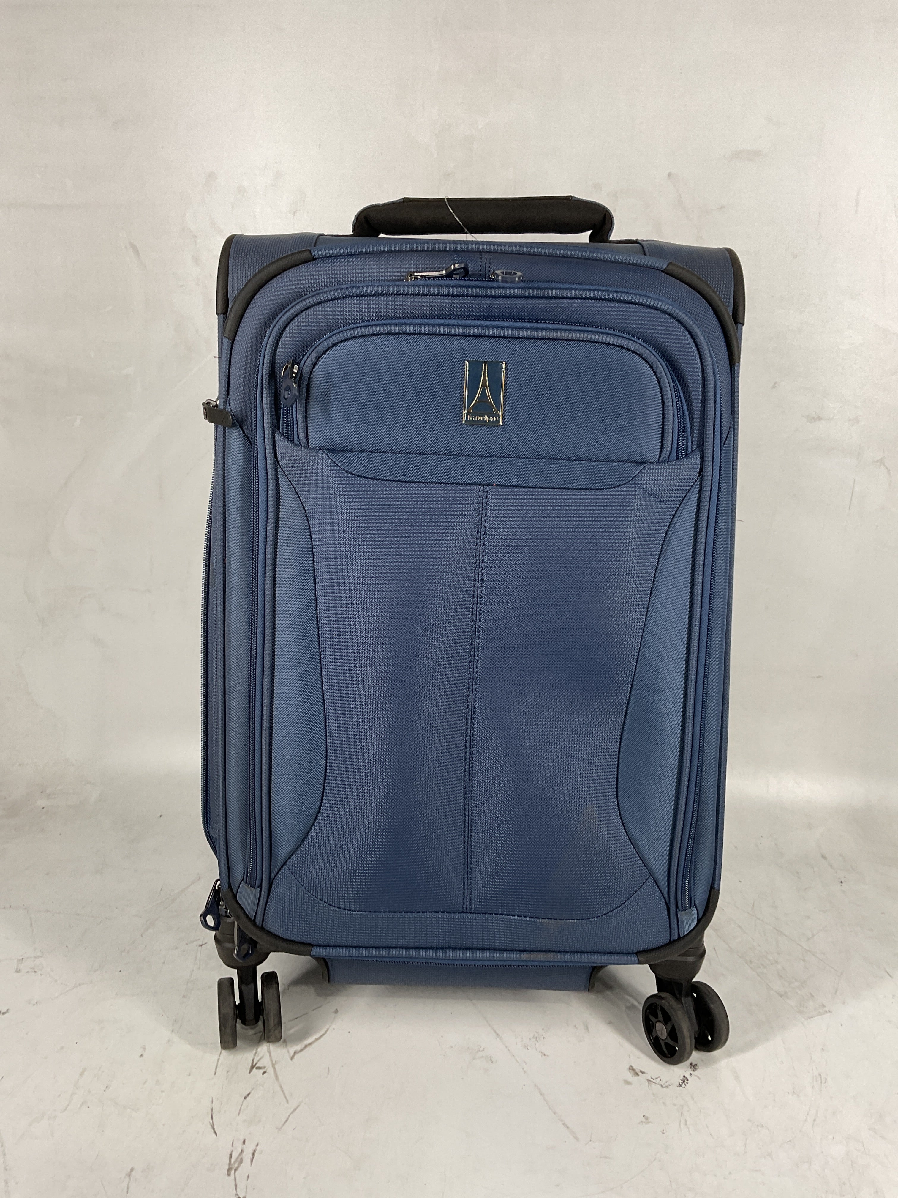 Travelpro Tourlite Softside Expandable Luggage with 4 Spinner Wheels, Lightweight Suitcase, Men and Women Blue Carry On 21 Inch U24