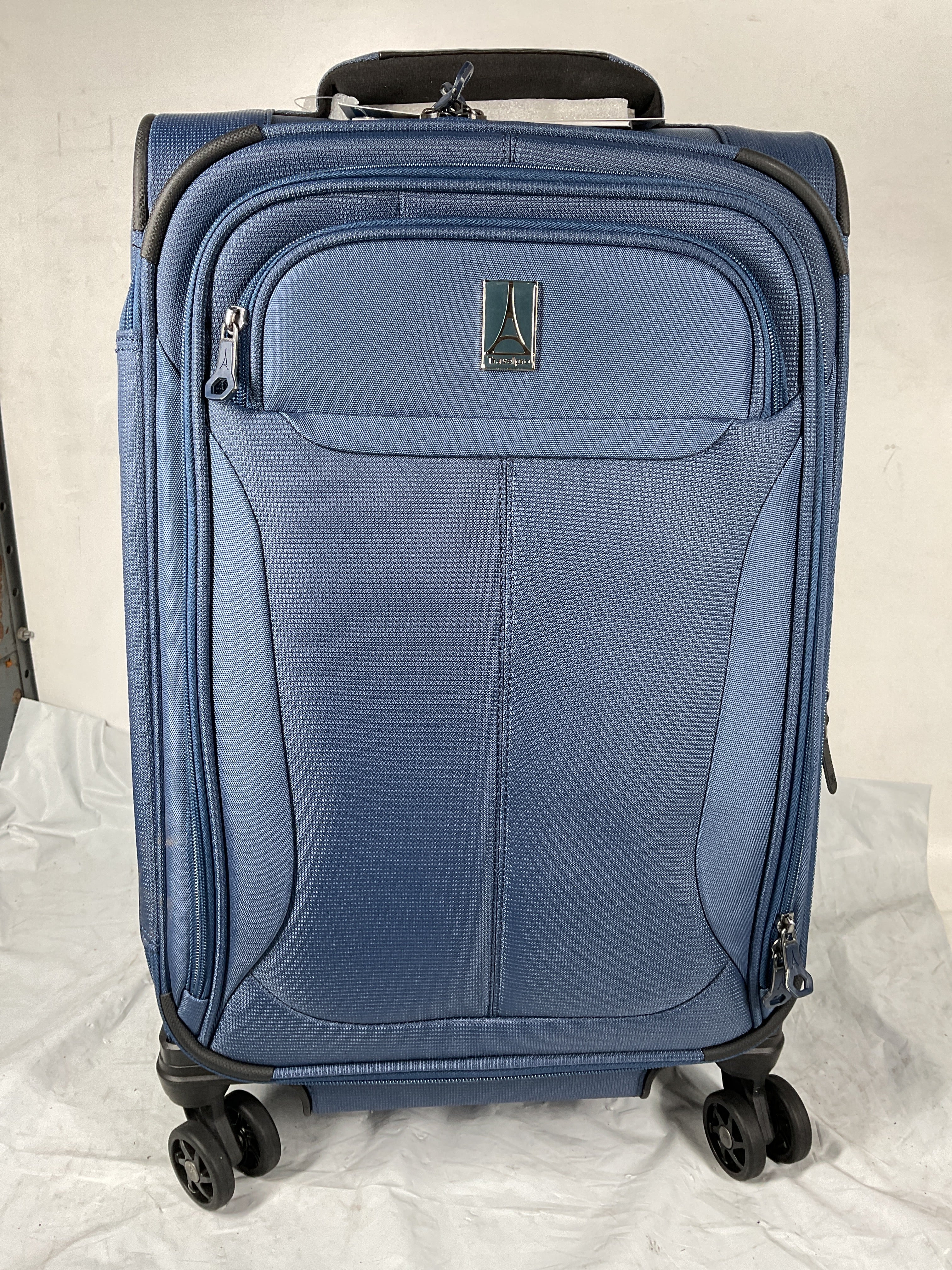 Travelpro Tourlite Softside 21" Expandable Luggage with 4 Spinner Wheels, Lightweight Suitcase, Carry-On ( Blue , Carry-On 21-Inch ) Blue Carry On 21 Inch U51