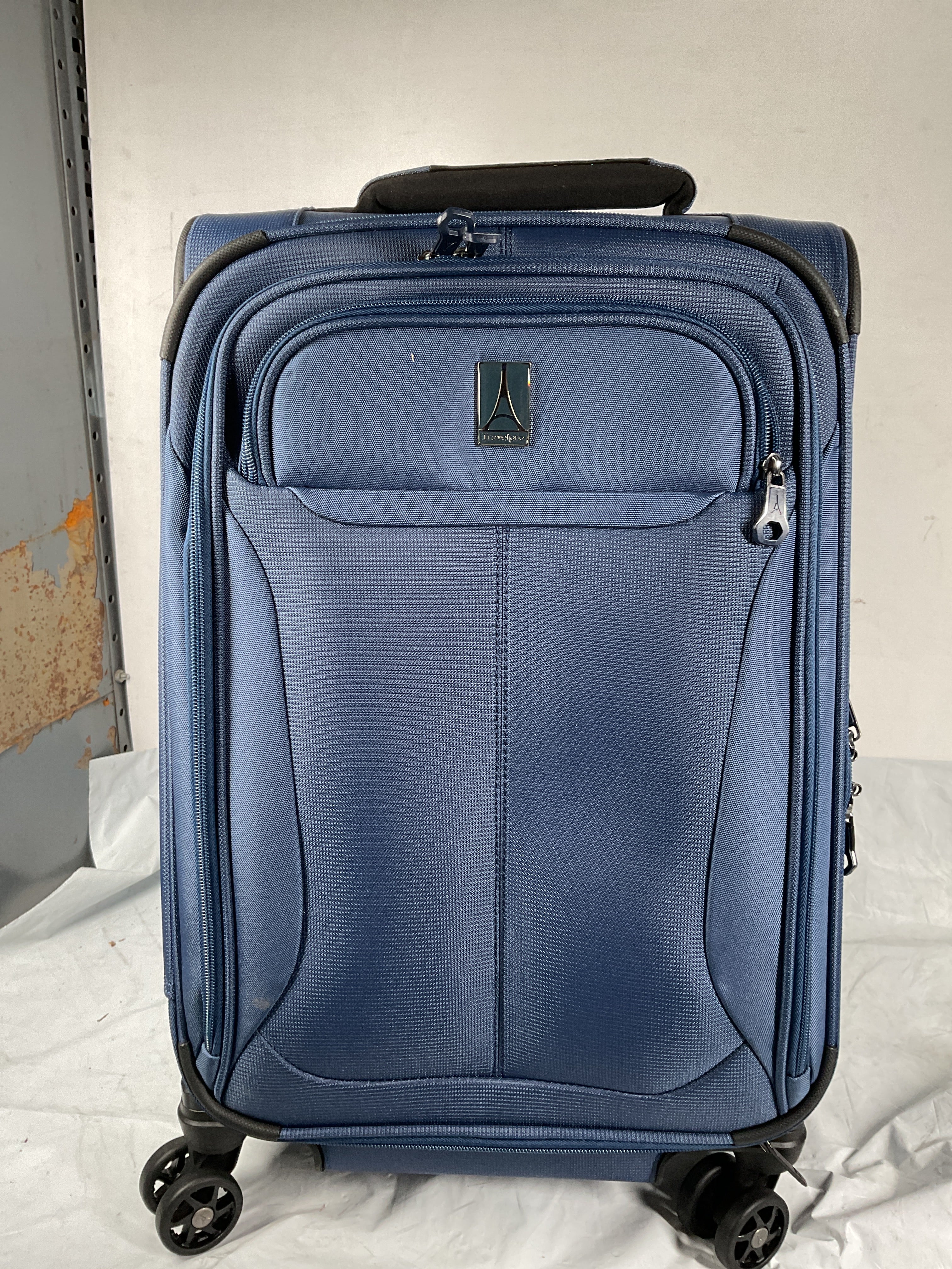 Travelpro Tourlite Softside 21" Expandable Luggage with 4 Spinner Wheels, Lightweight Suitcase, Carry-On ( Blue , Carry-On 21-Inch ) Blue Carry On 21 Inch U53