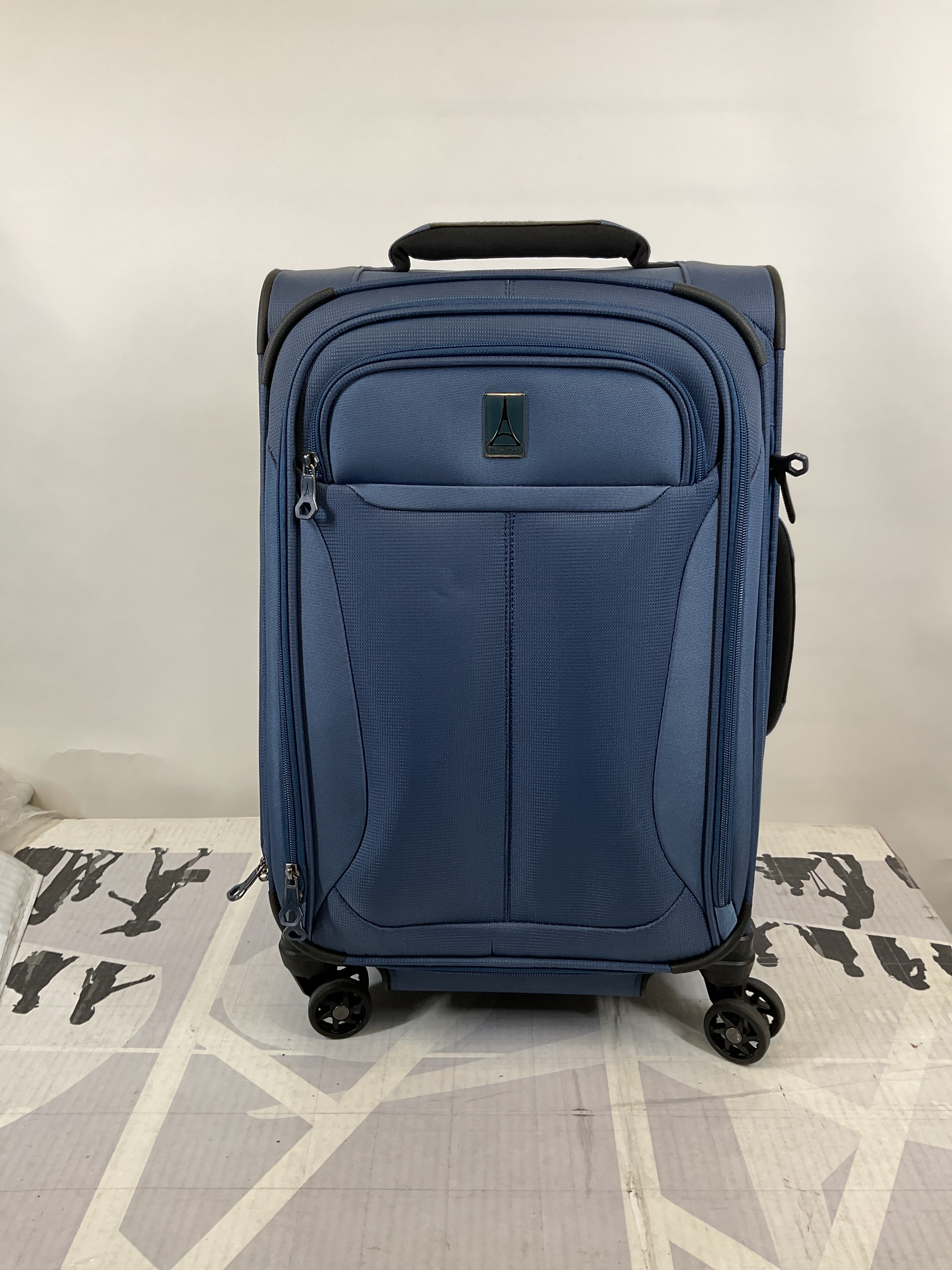 Travelpro Tourlite Softside 21" Expandable Luggage with 4 Spinner Wheels, Lightweight Suitcase, Carry-On ( Blue , Carry-On 21-Inch ) Blue Carry On 21 Inch U54
