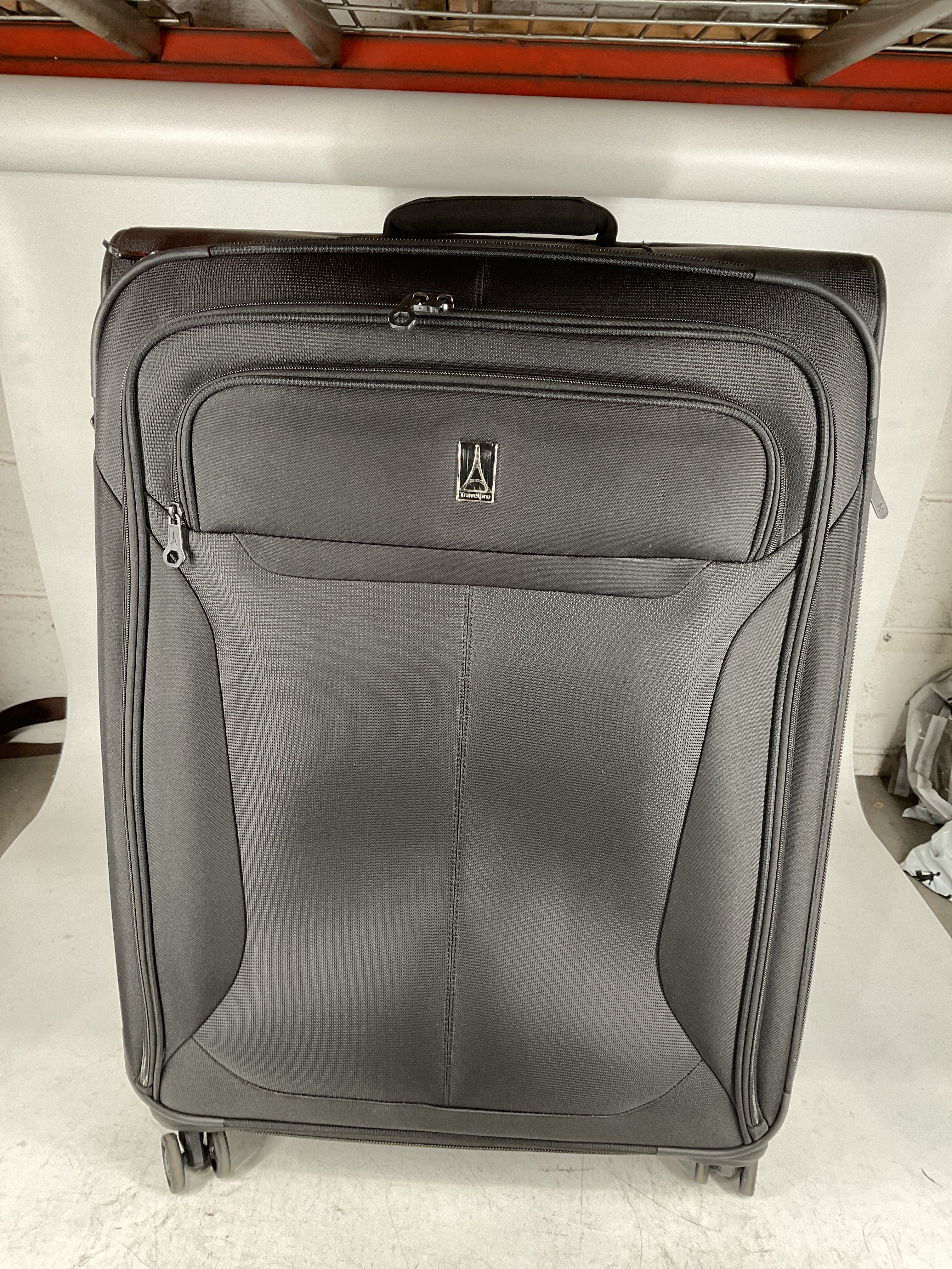 Travelpro Tourlite Softside Expandable Luggage with 4 Spinner Wheels, Lightweight Suitcase, Men and Women U6