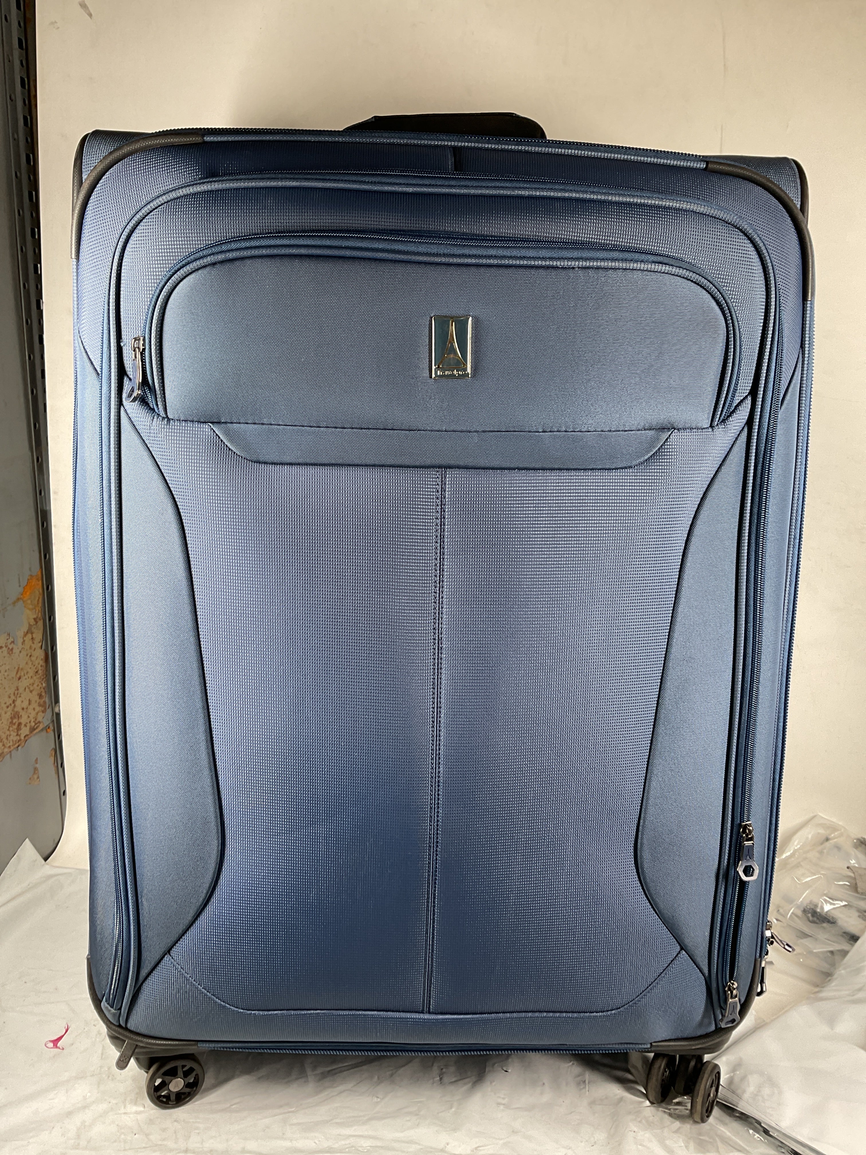 Travelpro Tourlite Softside 29" Expandable Luggage with 4 Spinner Wheels, Lightweight Suitcase, Checked Large ( Blue , Checked-Large 29-Inch ) Blue Checked Large 29 Inch U10