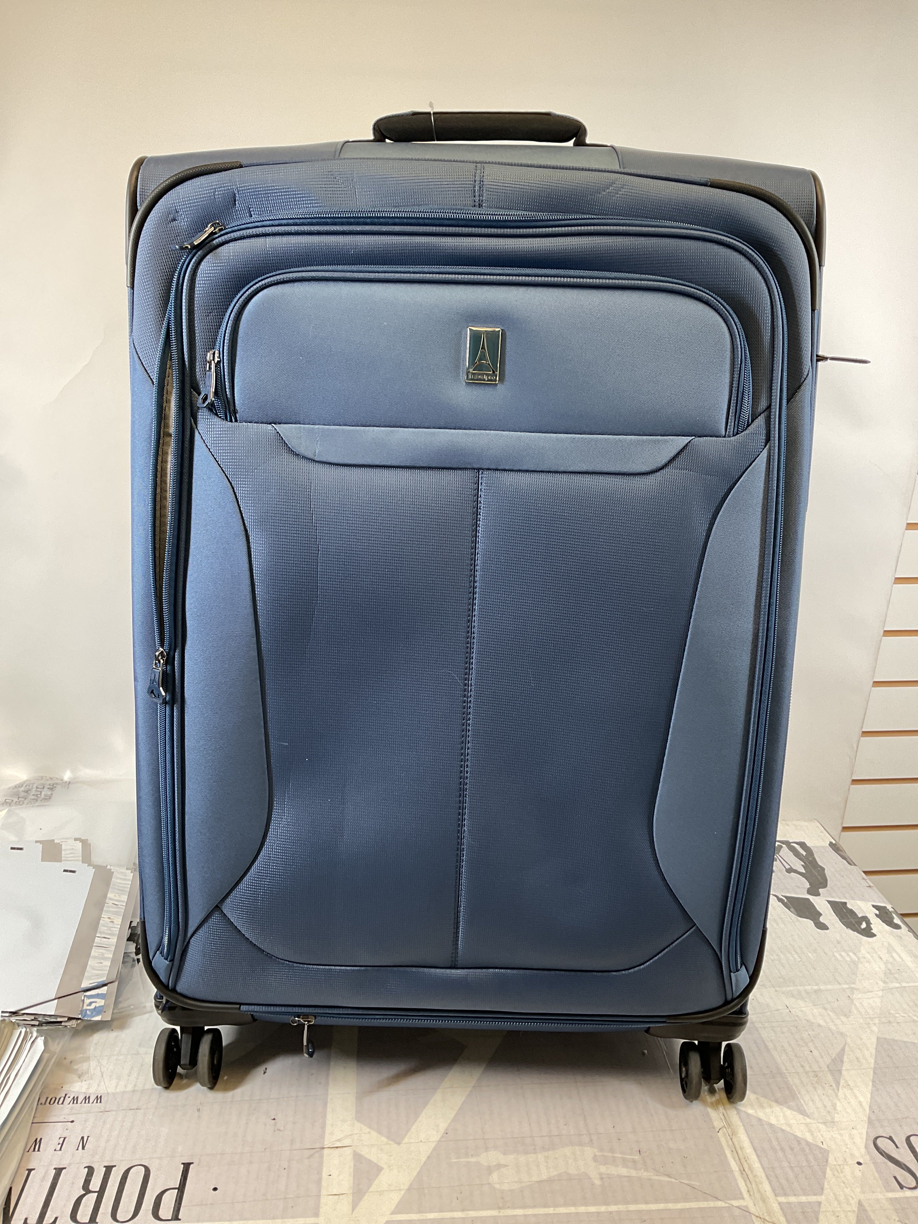 Travelpro Tourlite Softside 29" Expandable Luggage with 4 Spinner Wheels, Lightweight Suitcase, Checked Large ( Blue , Checked-Large 29-Inch ) Blue Checked Large 29 Inch U15