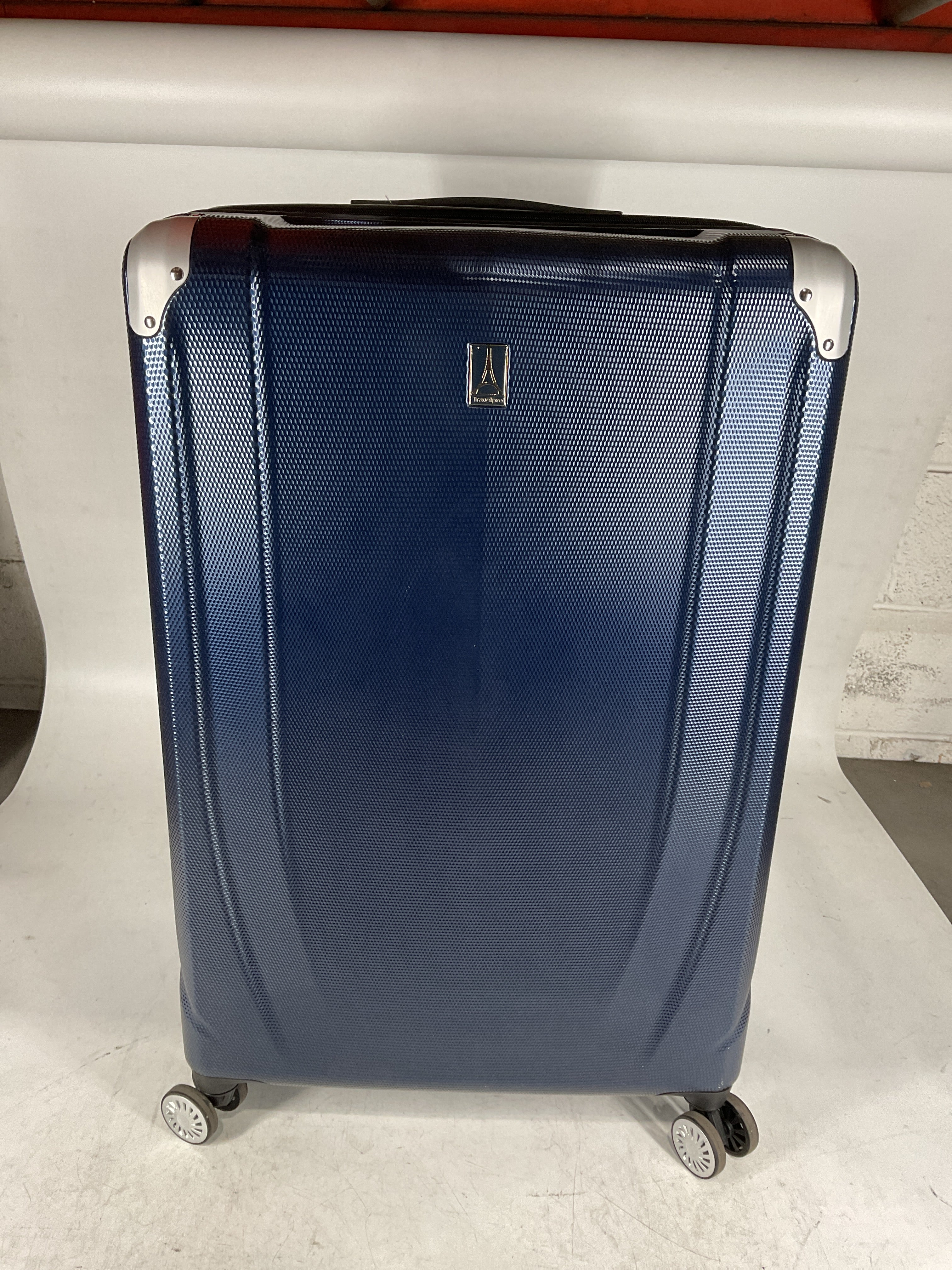 Travelpro Pathways 3 Hardside Expandable Luggage, 8 Spinner Wheels, Lightweight Hard Shell Suitcase U3