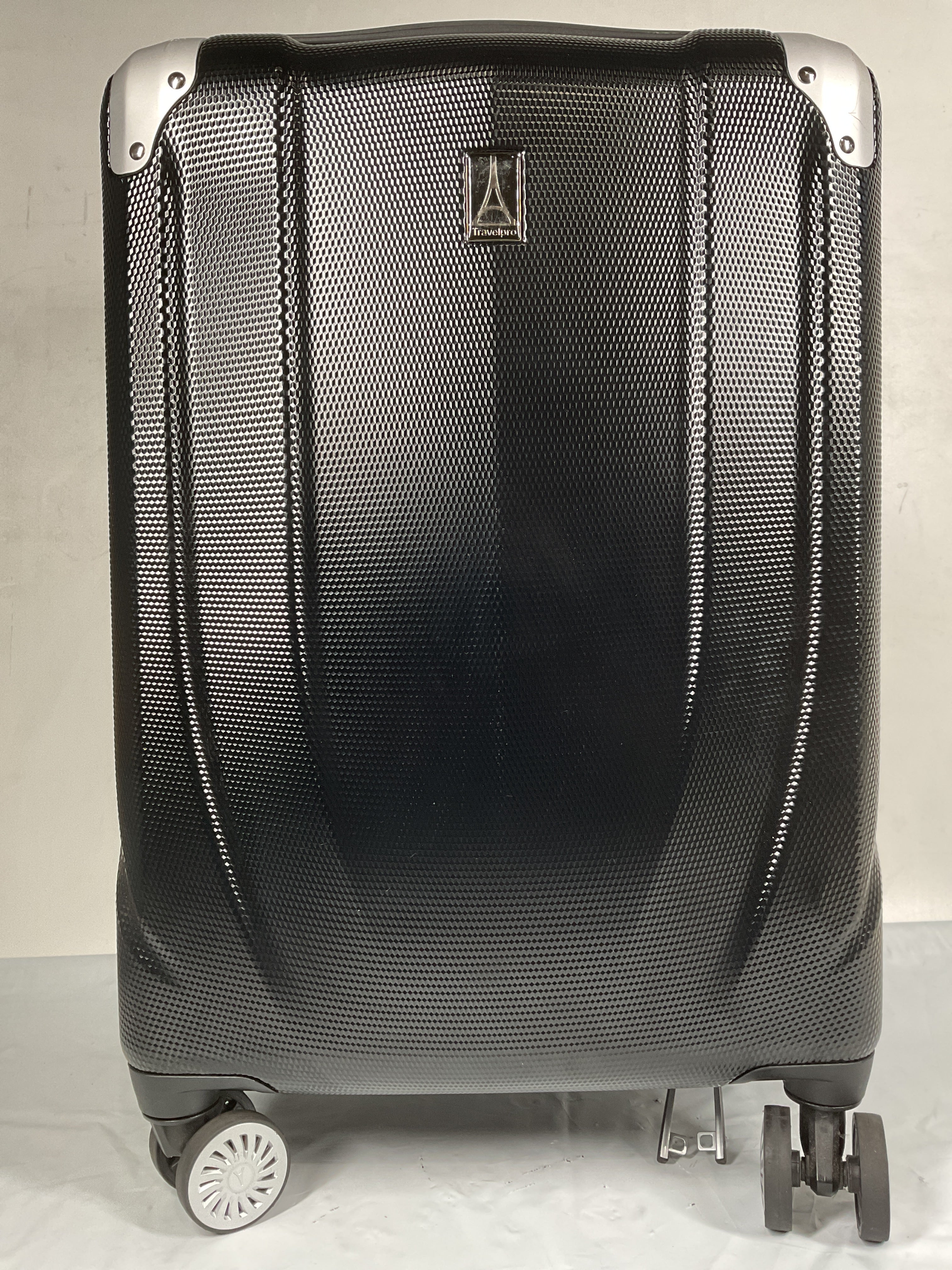 Travelpro Pathways 3 Hardside Expandable Luggage, 8 Spinner Wheels, Lightweight Hard Shell Suitcase ( Black Knight , Carry On 21 Inch ) Black Knight Carry On 21 Inch U14