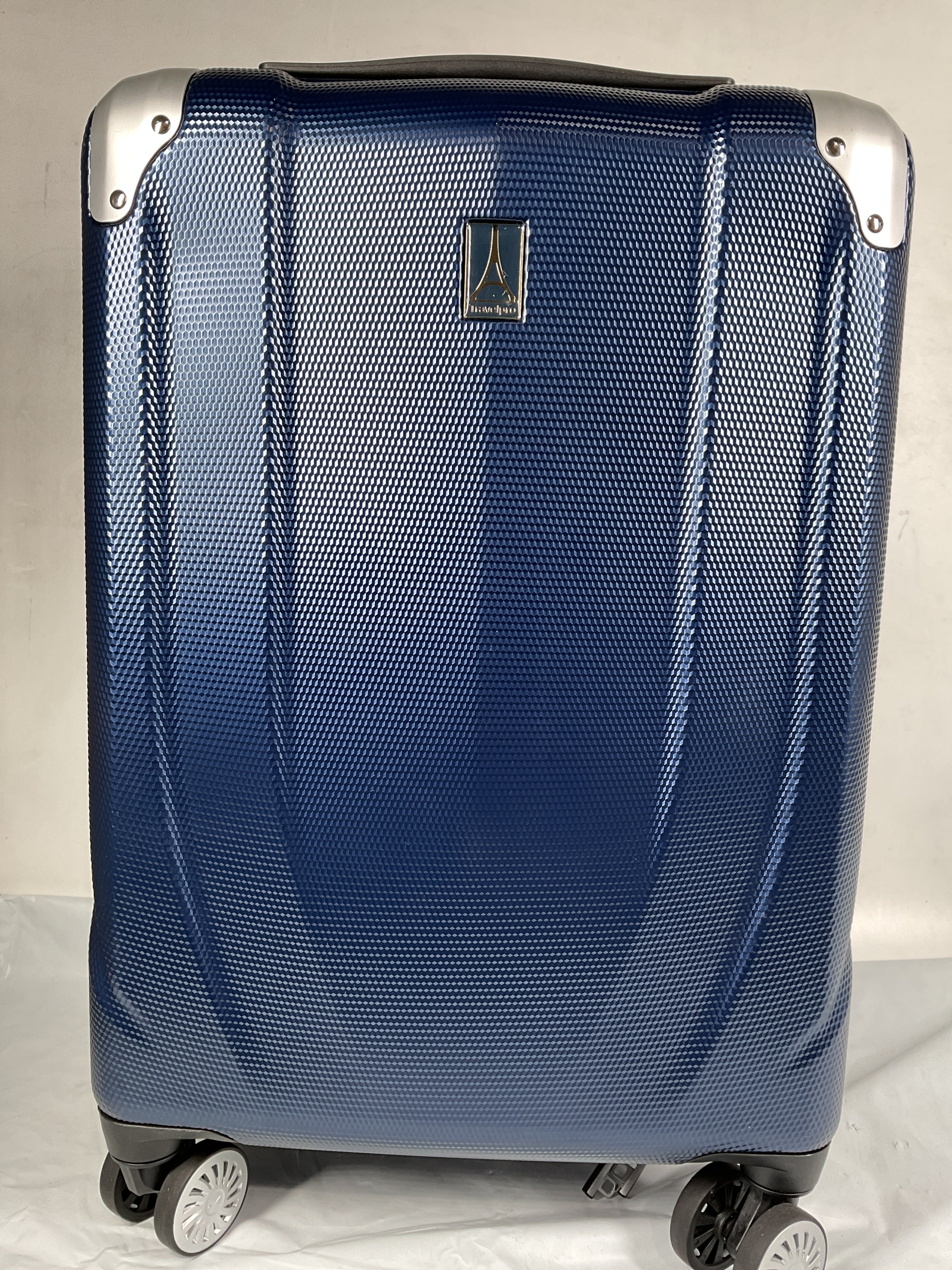 Travelpro Pathways 3 Hardside Expandable Luggage, 8 Spinner Wheels, Lightweight Hard Shell Suitcase ( Royal Blue , Carry On 21 Inch ) Royal Blue Carry On 21 Inch U17