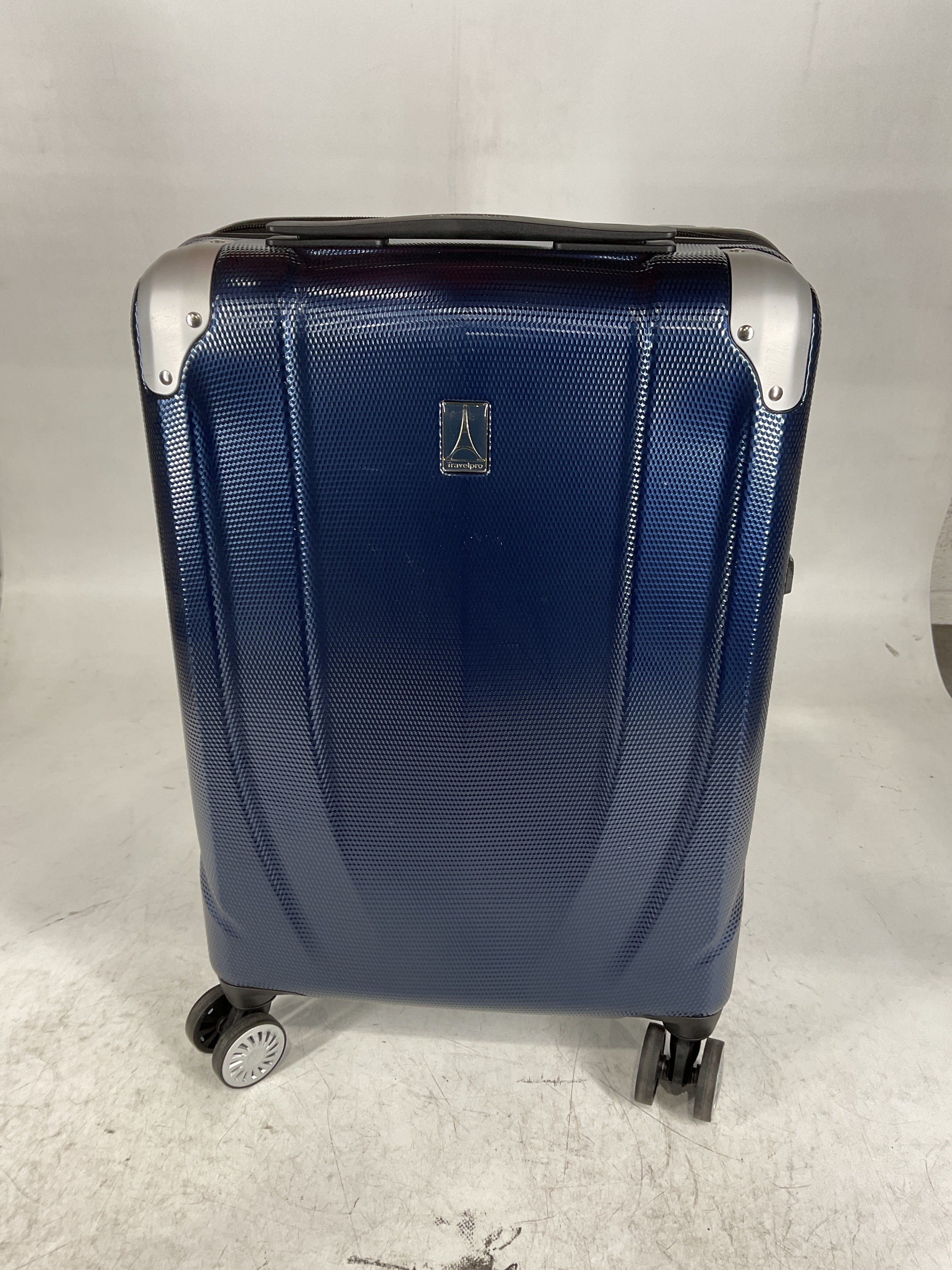 Travelpro Pathways 3 Hardside Expandable Luggage, 8 Spinner Wheels, Lightweight Hard Shell Suitcase U3