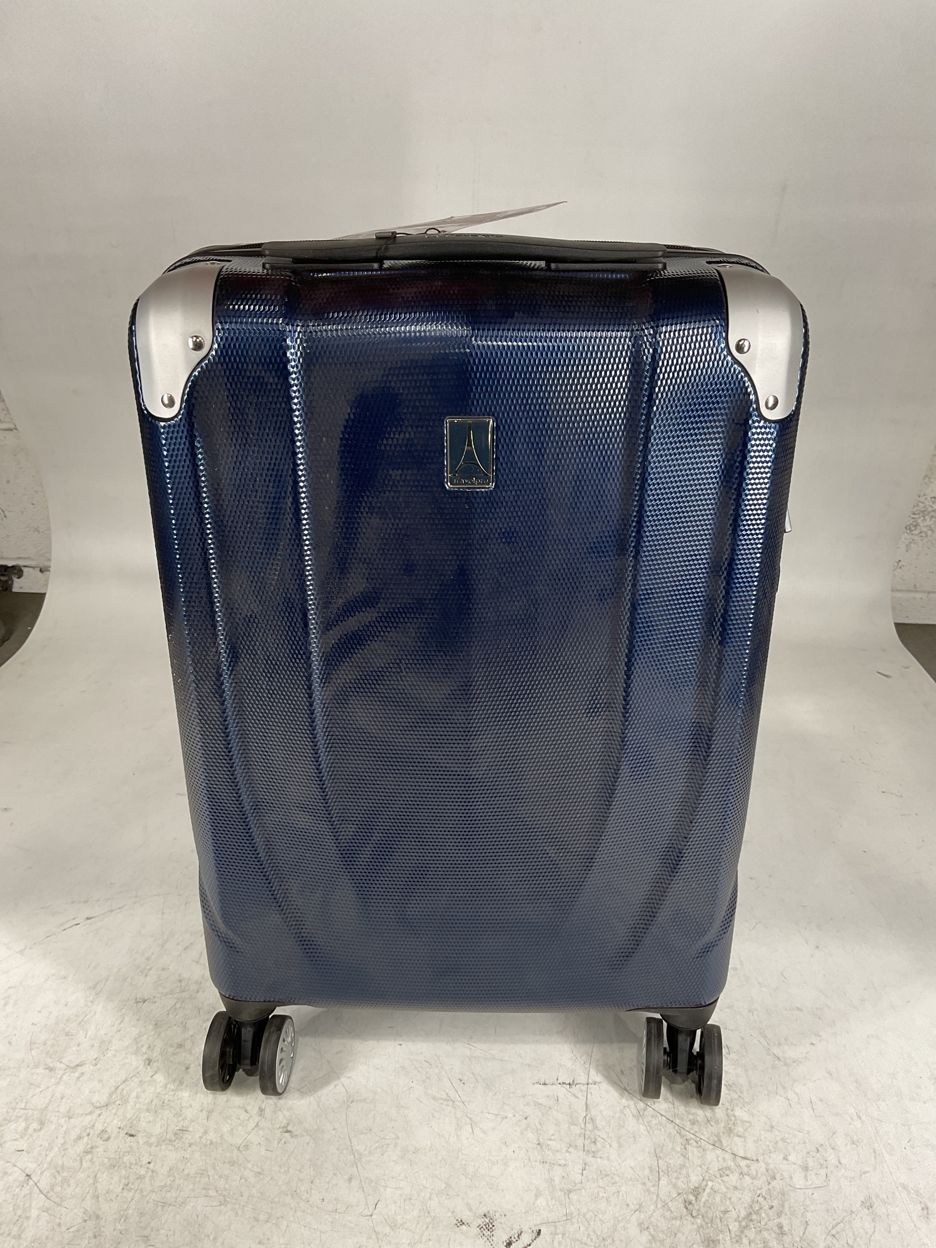 Travelpro Pathways 3 Hardside Expandable Luggage, 8 Spinner Wheels, Lightweight Hard Shell Suitcase U4