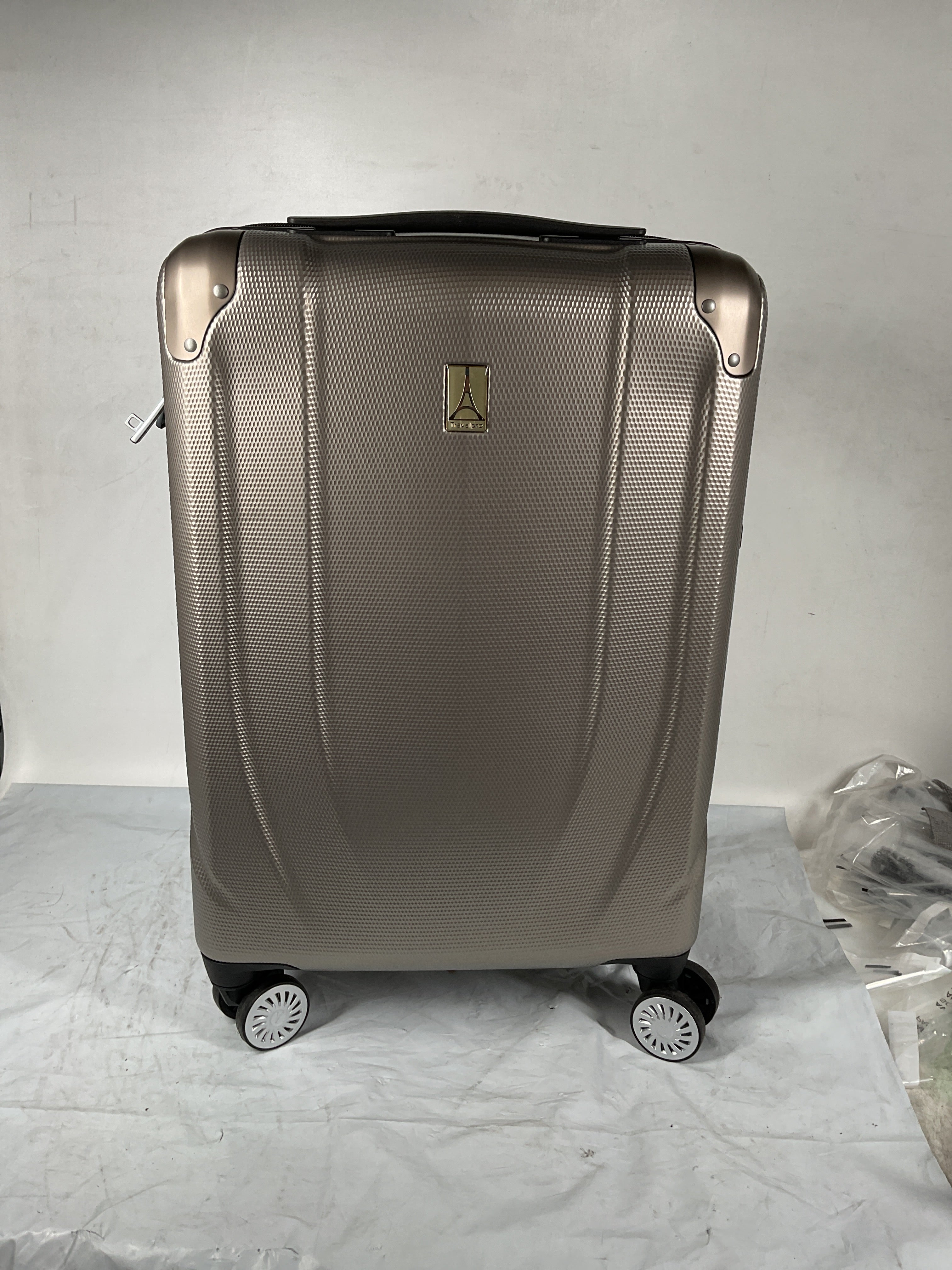 Travelpro Pathways 3 Hardside Expandable Luggage, 8 Spinner Wheels, Lightweight Hard Shell Suitcase ( Champagne , Carry On 21 Inch ) Champagne Carry On 21 Inch U11