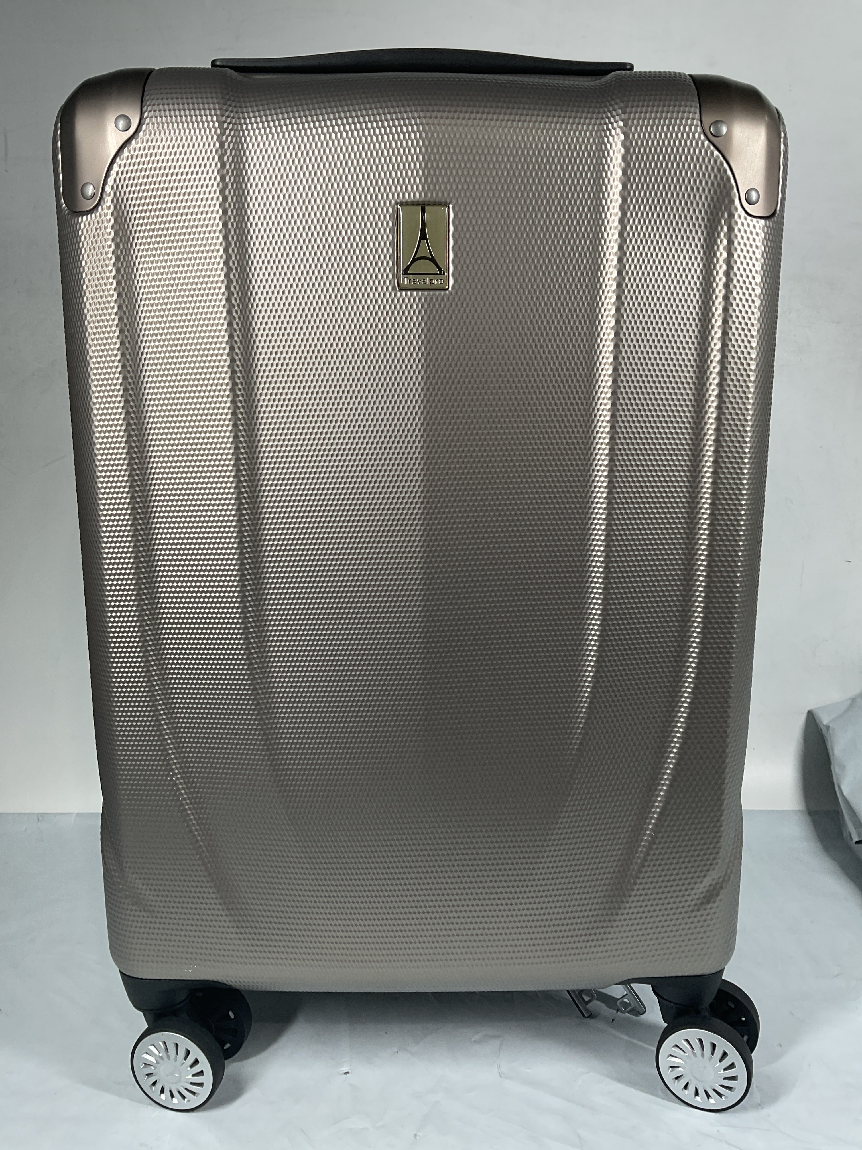 Travelpro Pathways 3 Hardside Expandable Luggage, 8 Spinner Wheels, Lightweight Hard Shell Suitcase ( Champagne , Carry On 21 Inch ) Champagne Carry On 21 Inch U9
