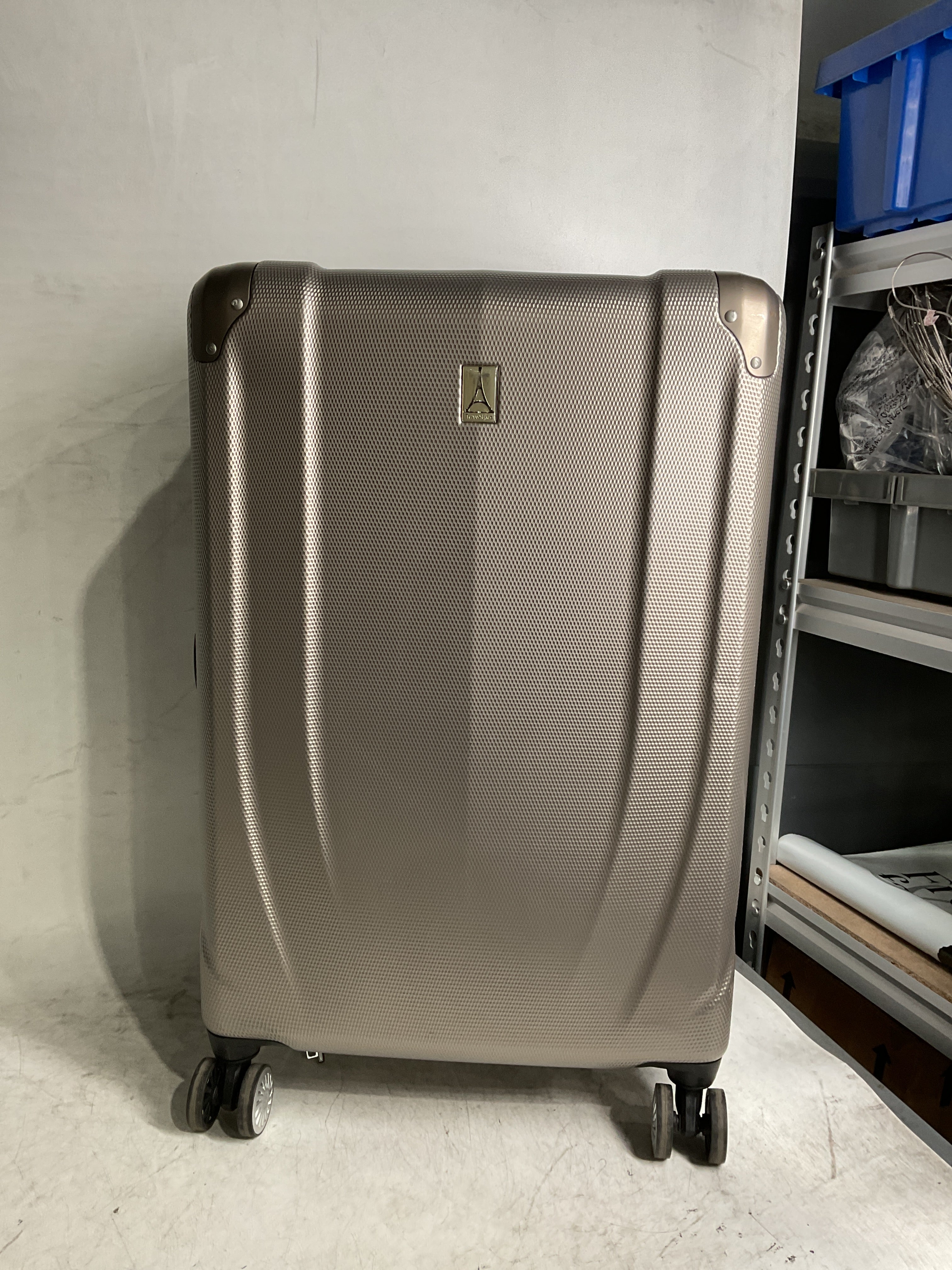 Travelpro Pathways 3 Hardside Expandable Luggage, 8 Spinner Wheels, Lightweight Hard Shell Suitcase ( Champagne , Checked Medium 25 Inch ) Champagne Checked Medium 25 Inch U4