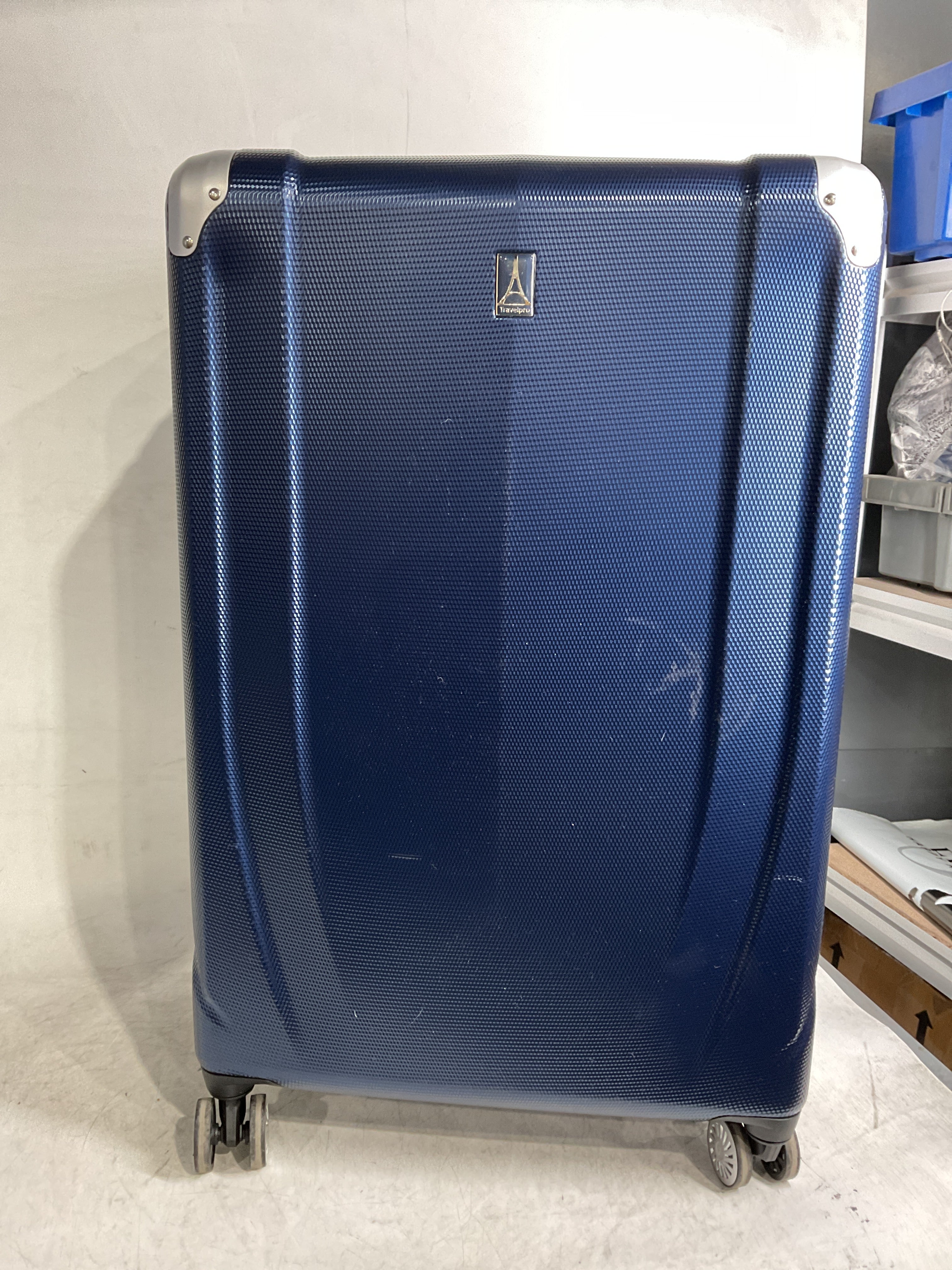Travelpro Pathways 3 Hardside Expandable Luggage, 8 Spinner Wheels, Lightweight Hard Shell Suitcase ( Royal Blue , Checked Large 28 Inch ) Royal Blue Checked Large 28 Inch U7