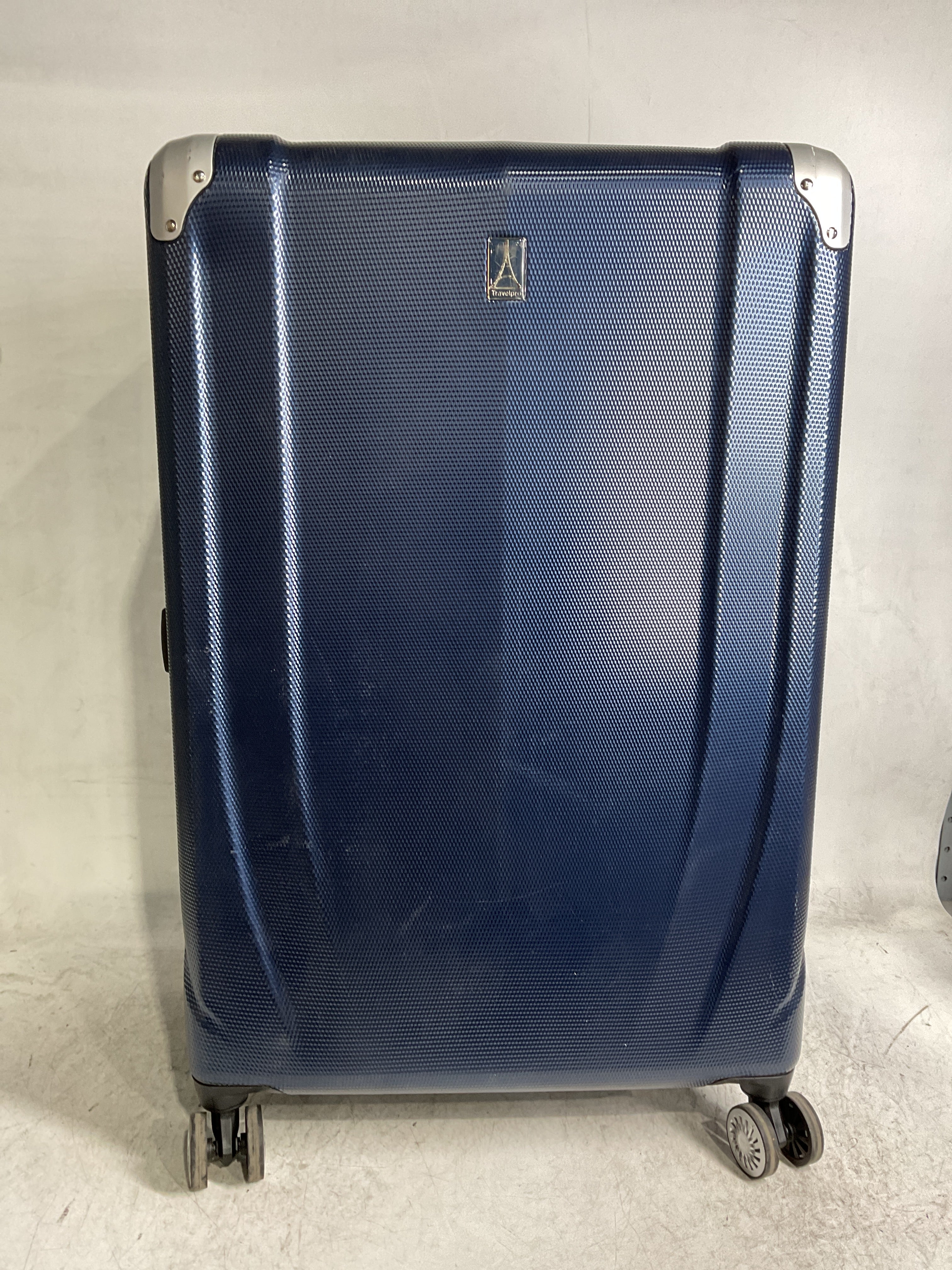 Travelpro Pathways 3 Hardside Expandable Luggage, 8 Spinner Wheels, Lightweight Hard Shell Suitcase ( Royal Blue , Checked Large 28 Inch ) Royal Blue Checked Large 28 Inch U9