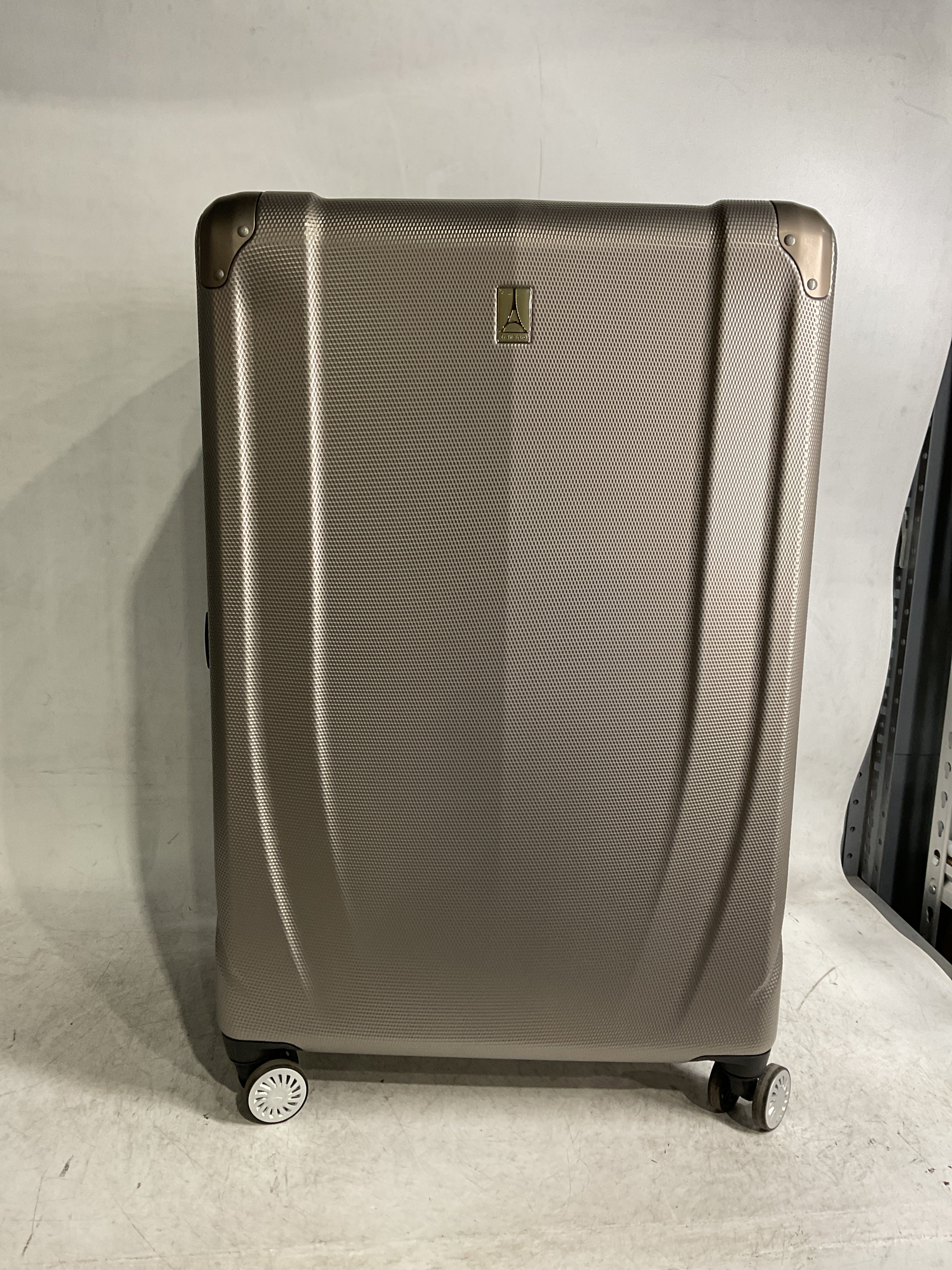 Travelpro Pathways 3 Hardside Expandable Luggage, 8 Spinner Wheels, Lightweight Hard Shell Suitcase ( Champagne , Checked Large 28 Inch ) Champagne Checked Large 28 Inch U7