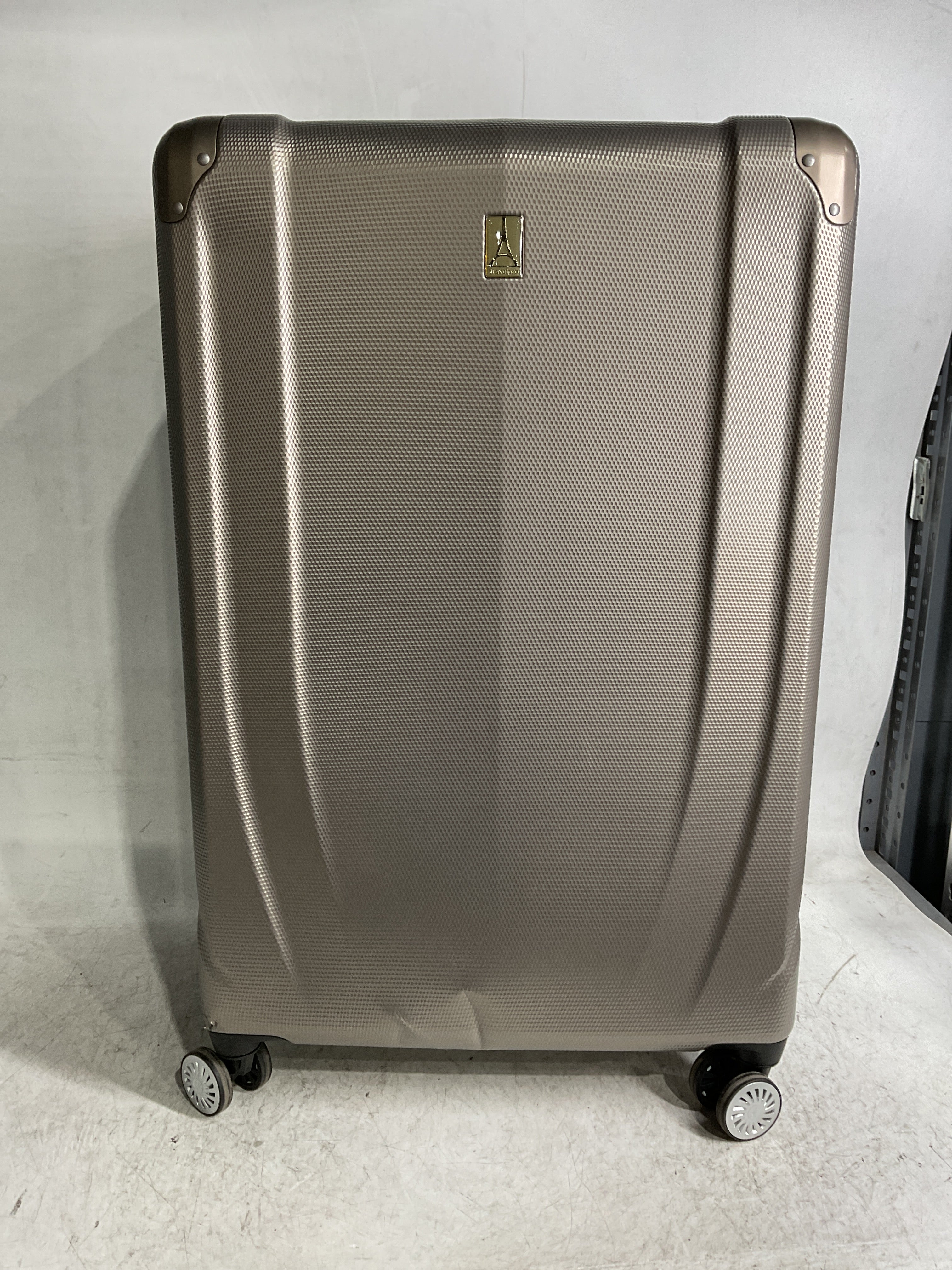Travelpro Pathways 3 Hardside Expandable Luggage, 8 Spinner Wheels, Lightweight Hard Shell Suitcase ( Champagne , Checked Large 28 Inch ) Champagne Checked Large 28 Inch U8