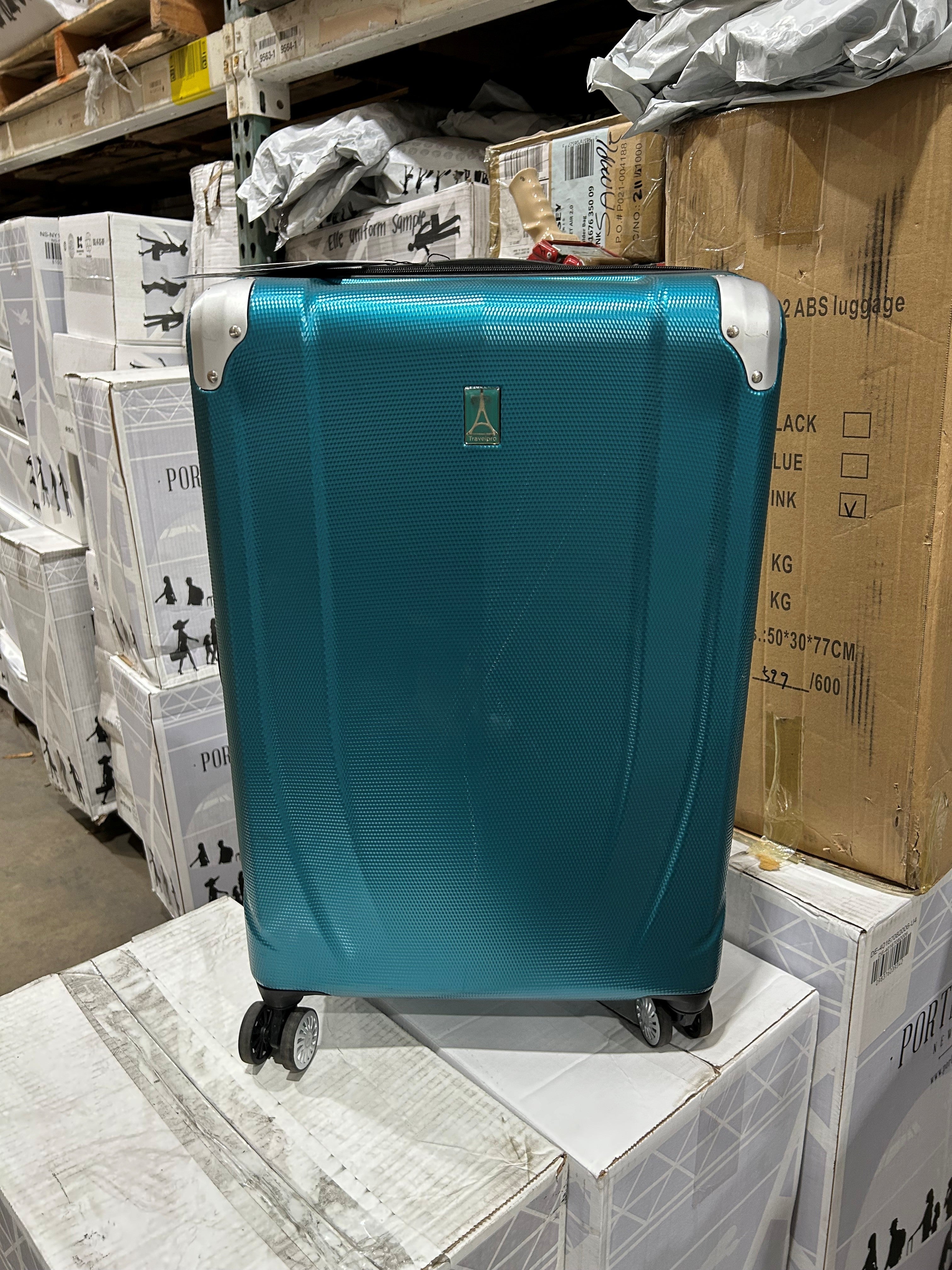 Travelpro Pathways 3.0 Medium Expandable Spinner U1
