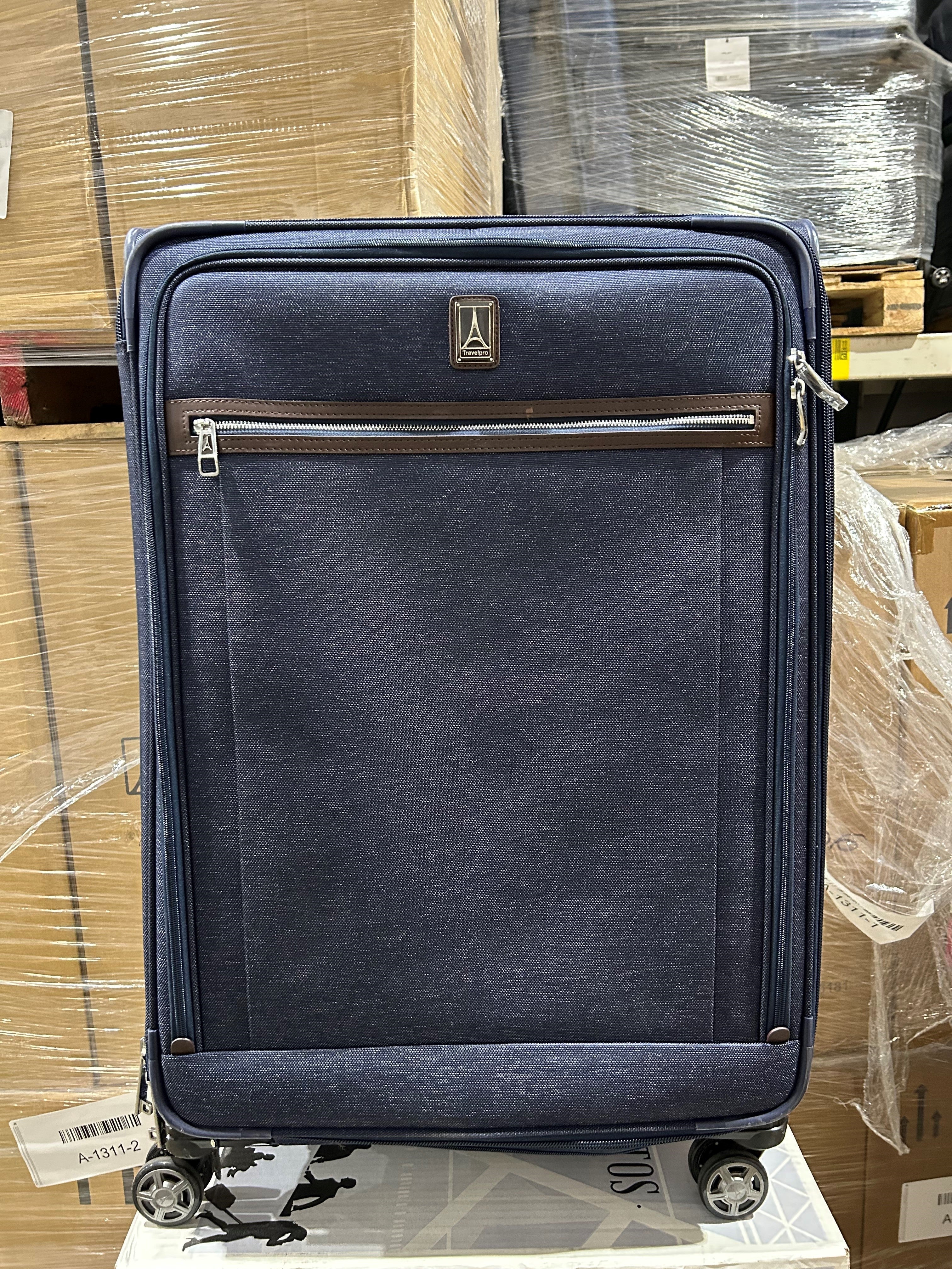 Travelpro Platinum Elite Softside Expandable Luggage, 8 Wheel Spinner Suitcase, USB Port, Suiter, Men and Women U9