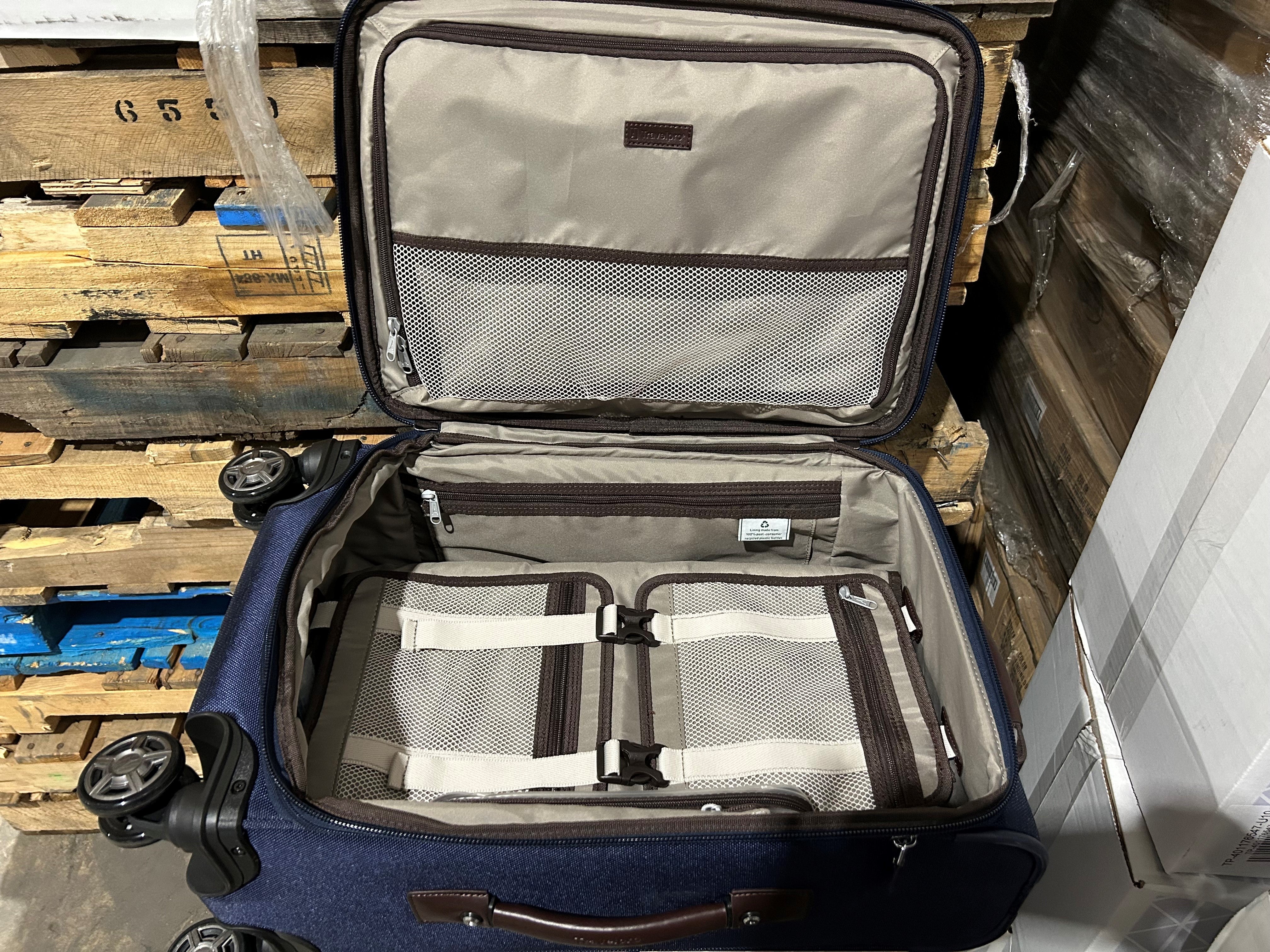 Travelpro Platinum Elite Softside Expandable Luggage, 8 Wheel Spinner Suitcase, USB Port, Suiter, Men and Women U3