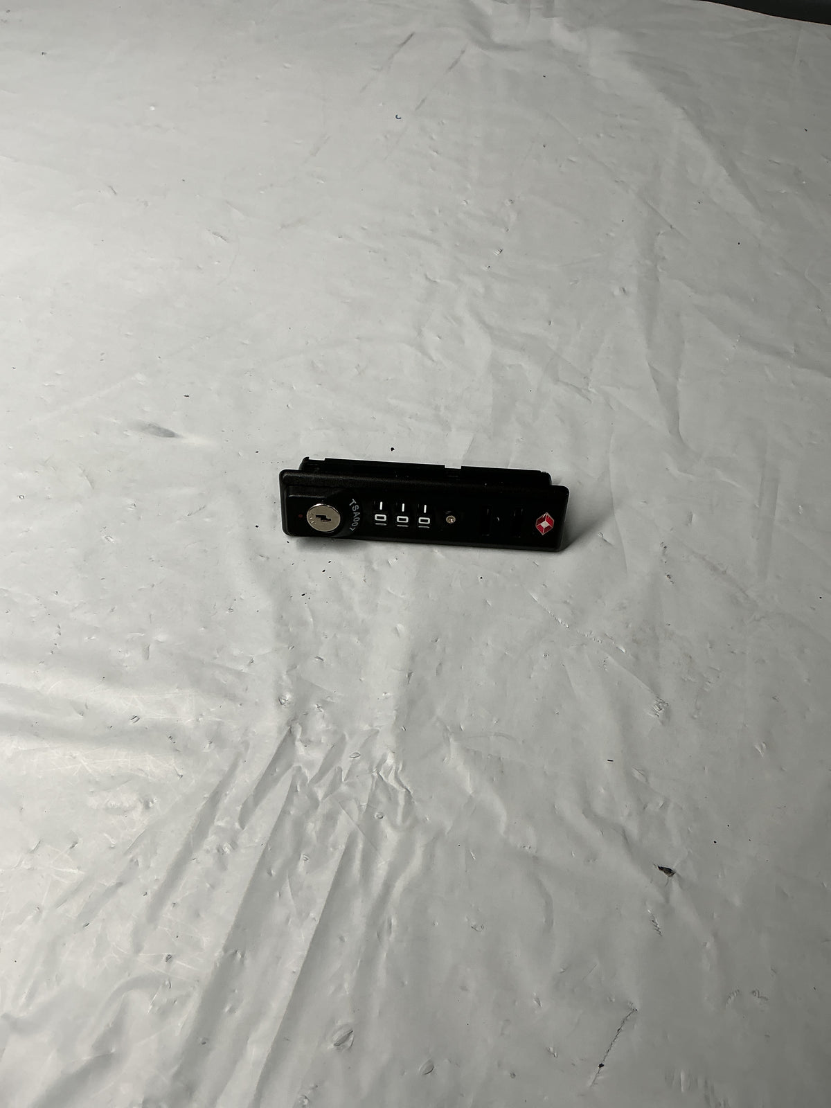Travelpro MaxLite 5 Hardside Lock U3