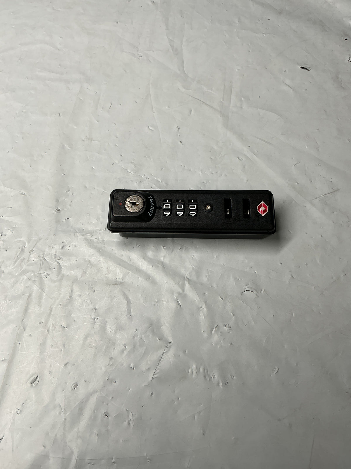 Travelpro MaxLite Air Lock U6