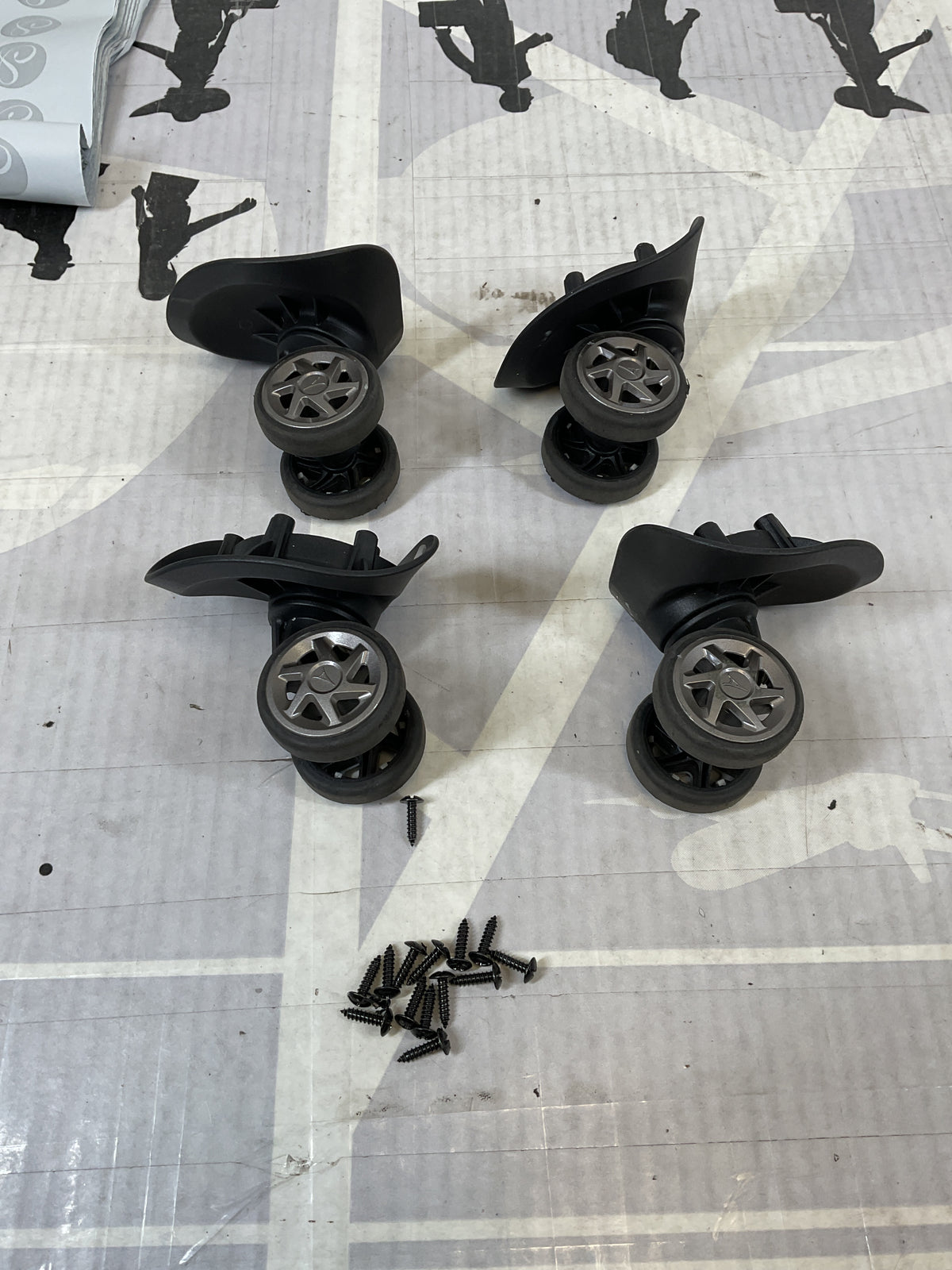 Travelpro WalkAbout Medium Set of 4 Wheels U101