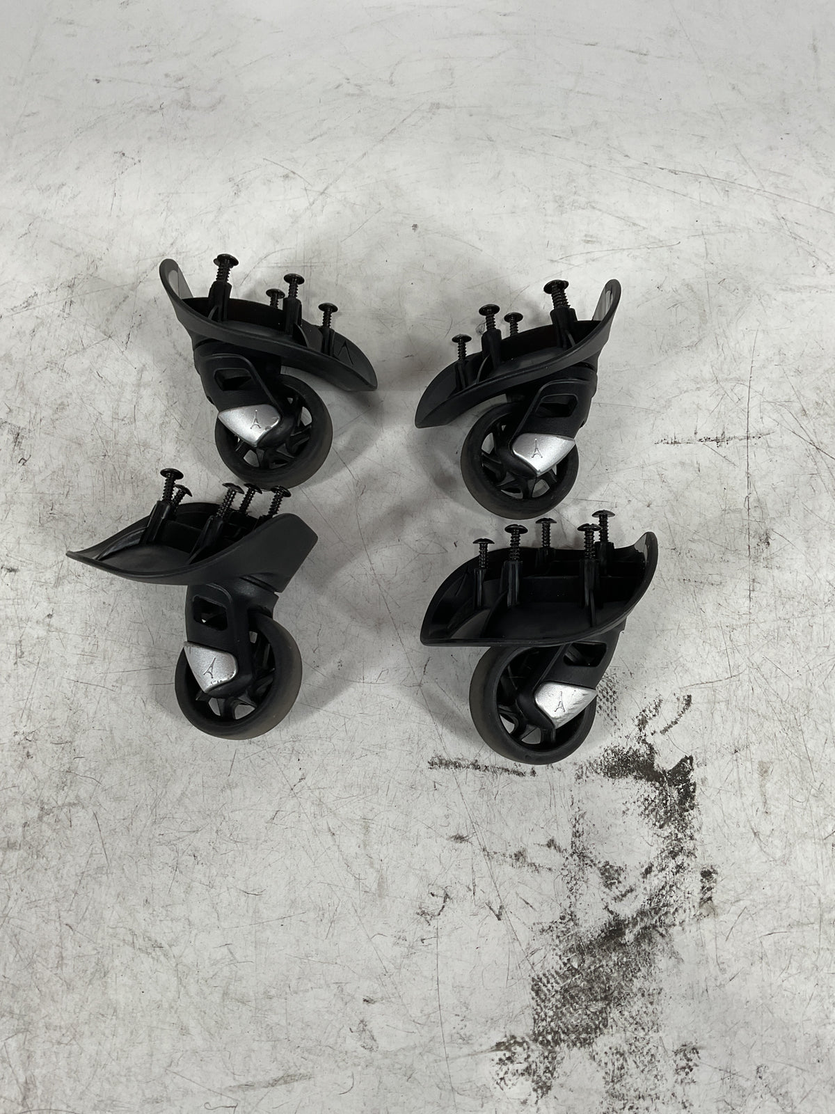 Travelpro Max Lite 5 Large Set of 4 Wheels U26