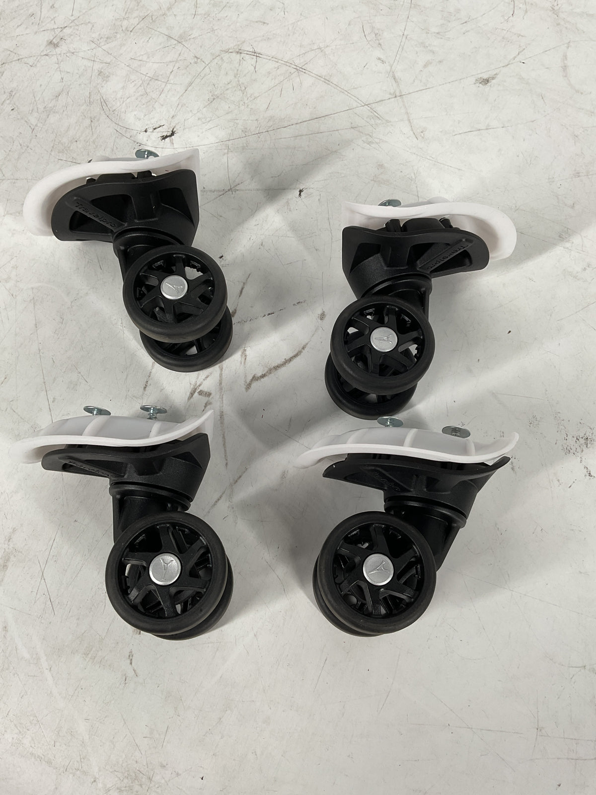 Travelpro Max Lite Air Medium Set of 4 Wheels U35