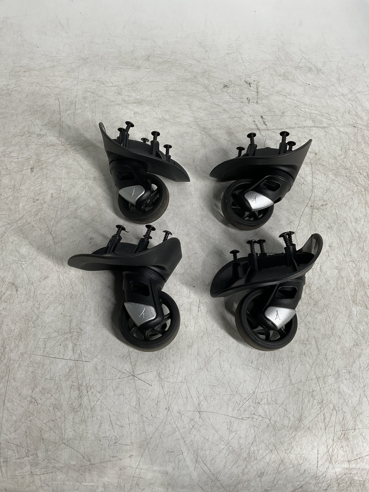 Travelpro MaxLite 5 Medium Set of 4 Wheels U57