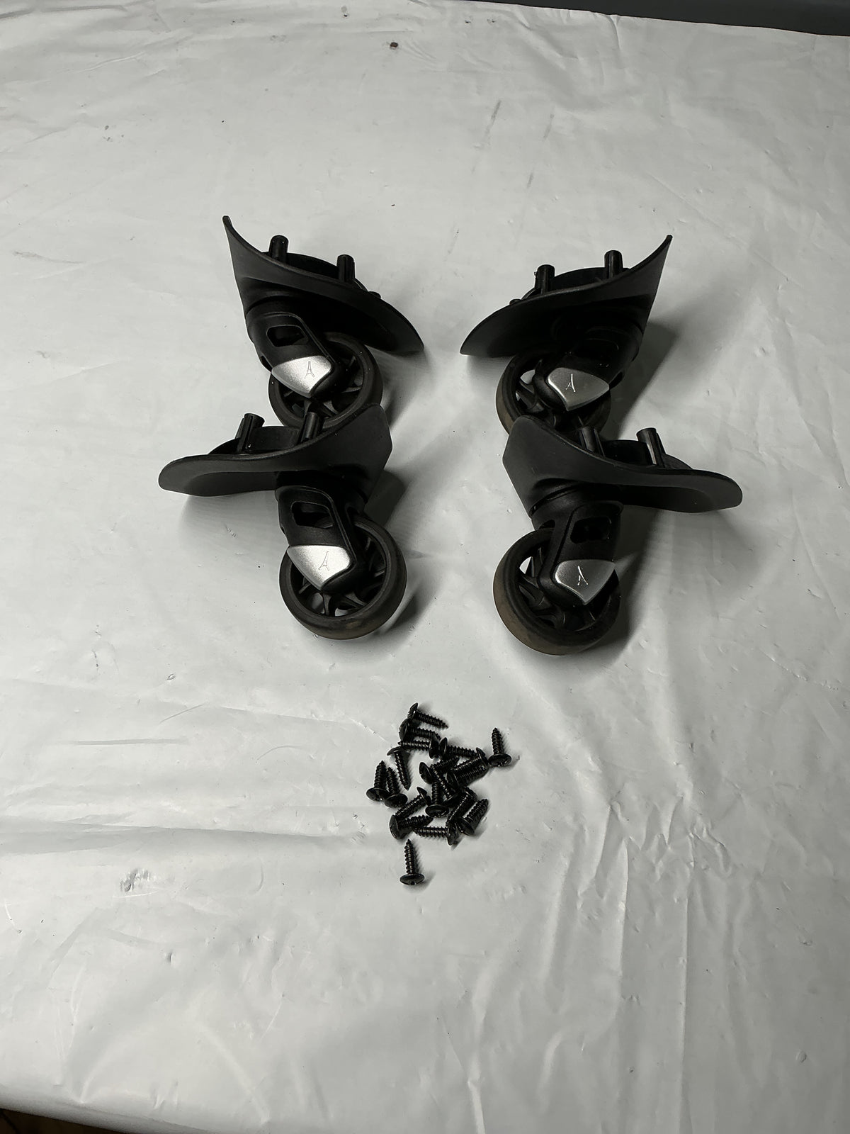 Travelpro MaxLite 5 Large Set of 4 Wheels U64