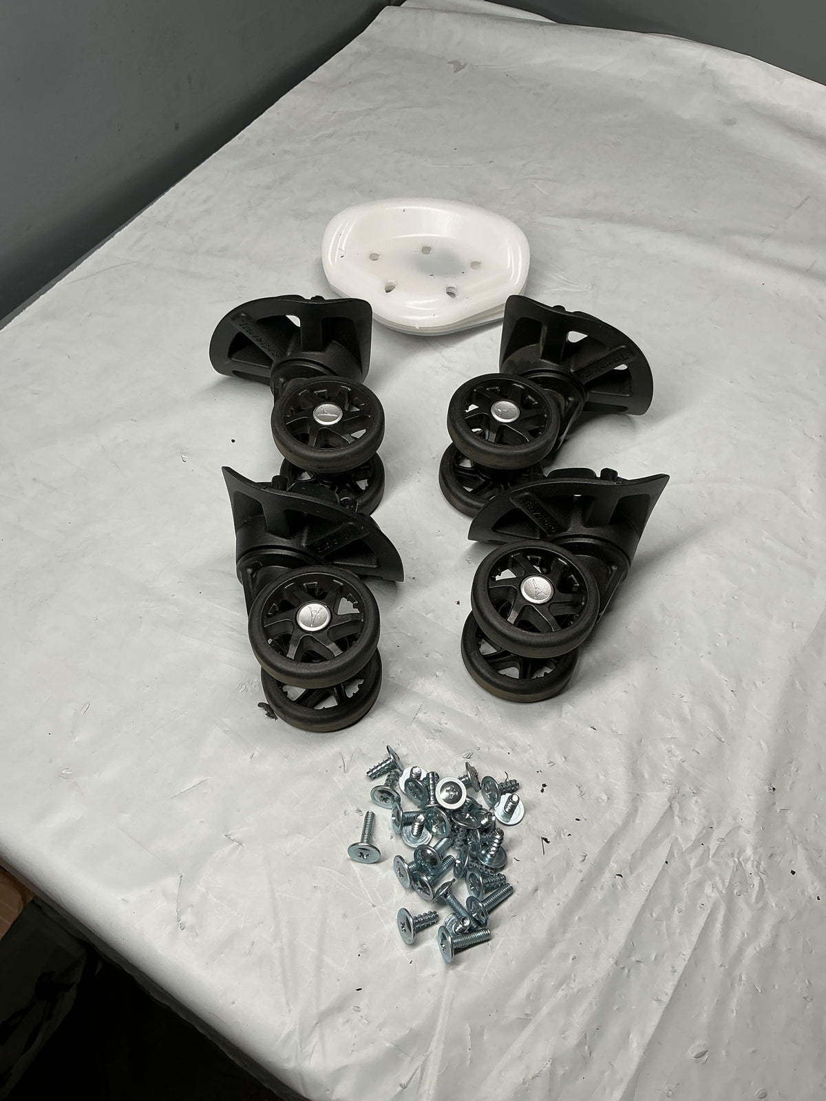 Travelpro MaxLite Air Large Set of 4 Wheels U76