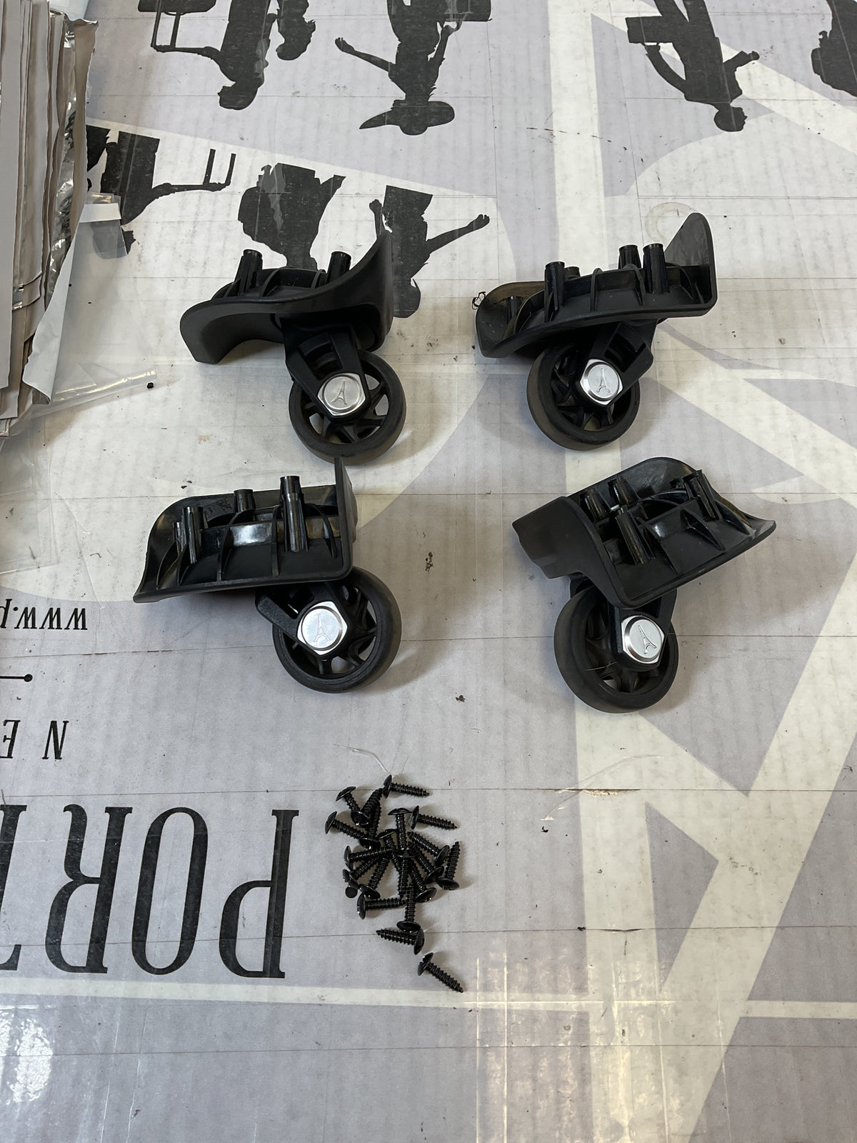 Travelpro MaxLite 5 Large Set of 4 Wheels U85