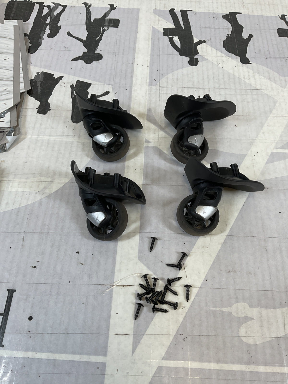 Travelpro MaxLite 5 Large Set of 4 Wheels U88
