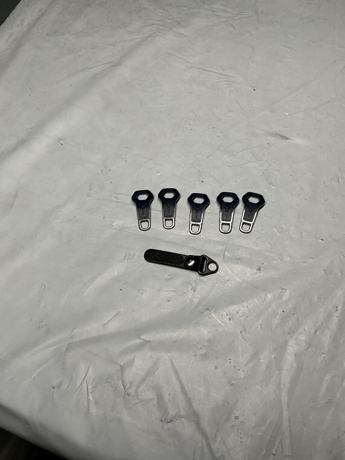 Travelpro Tourlite Set of Zipper Pulls U52