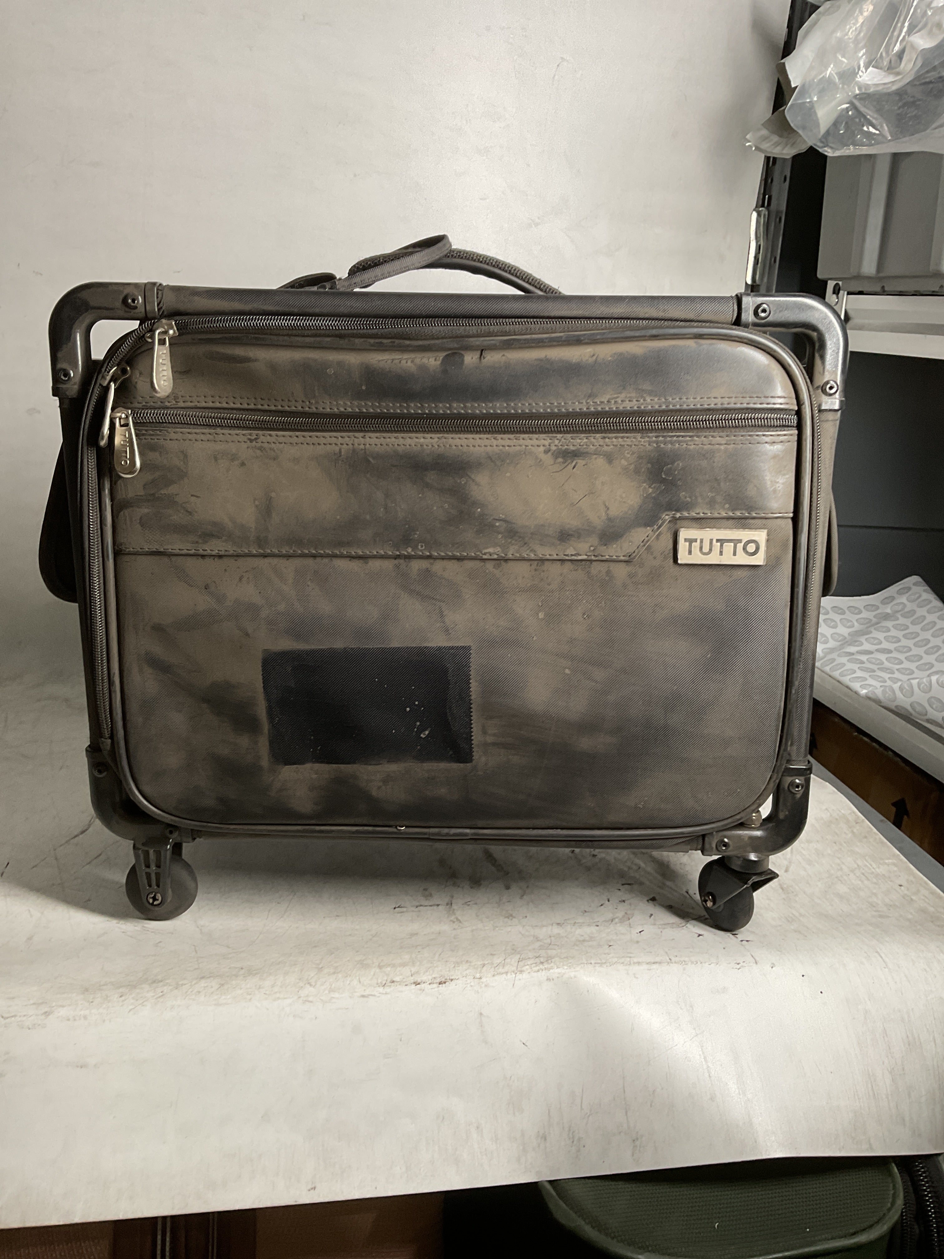 Tutto Lightweight Foldable Office on Wheels ( Black , 17-inch ) Black 17 Inch U1