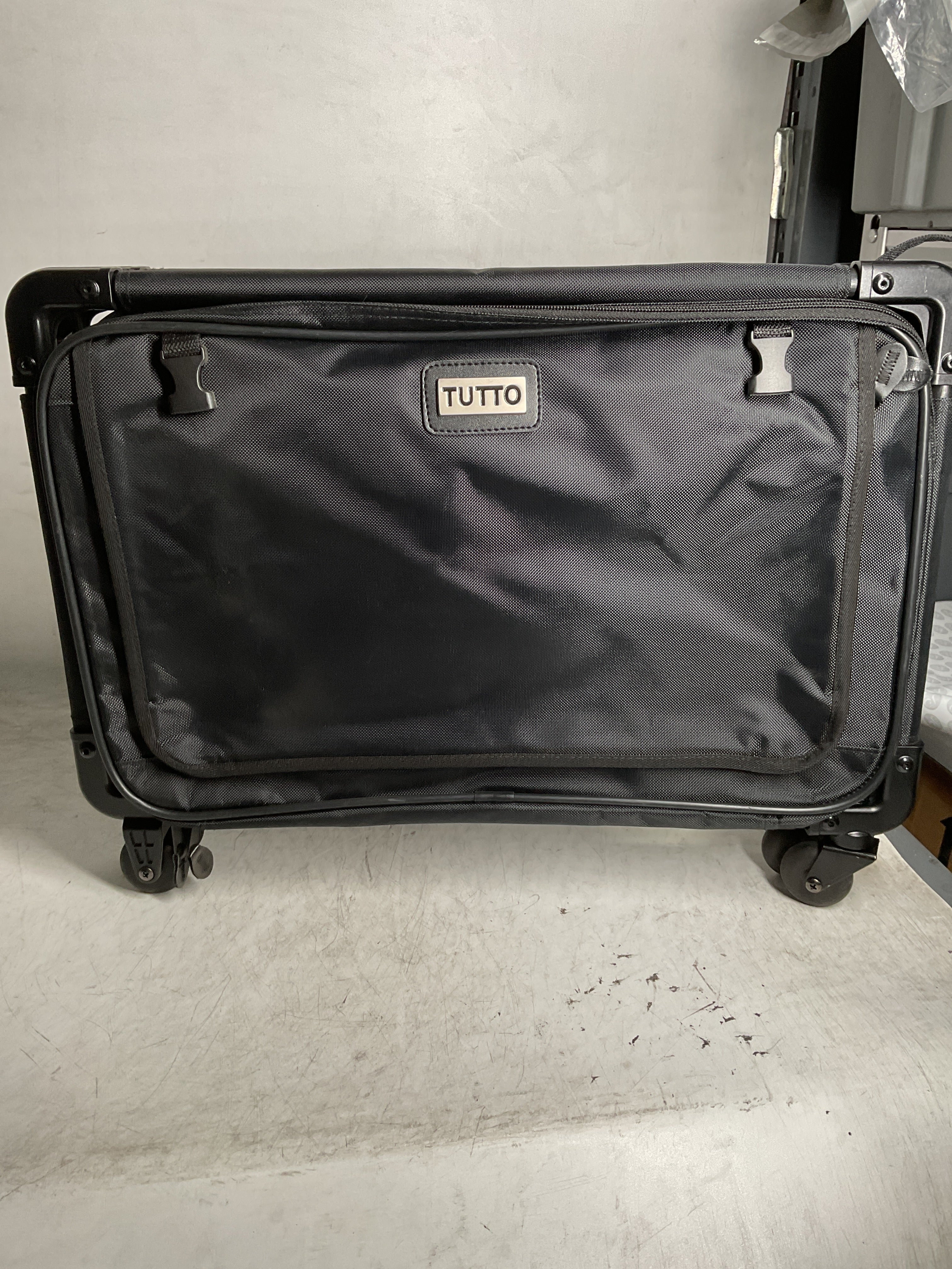 Tutto Lightweight Foldable Wheeled Pet Carriers ( Black , Medium ) Black Medium U5