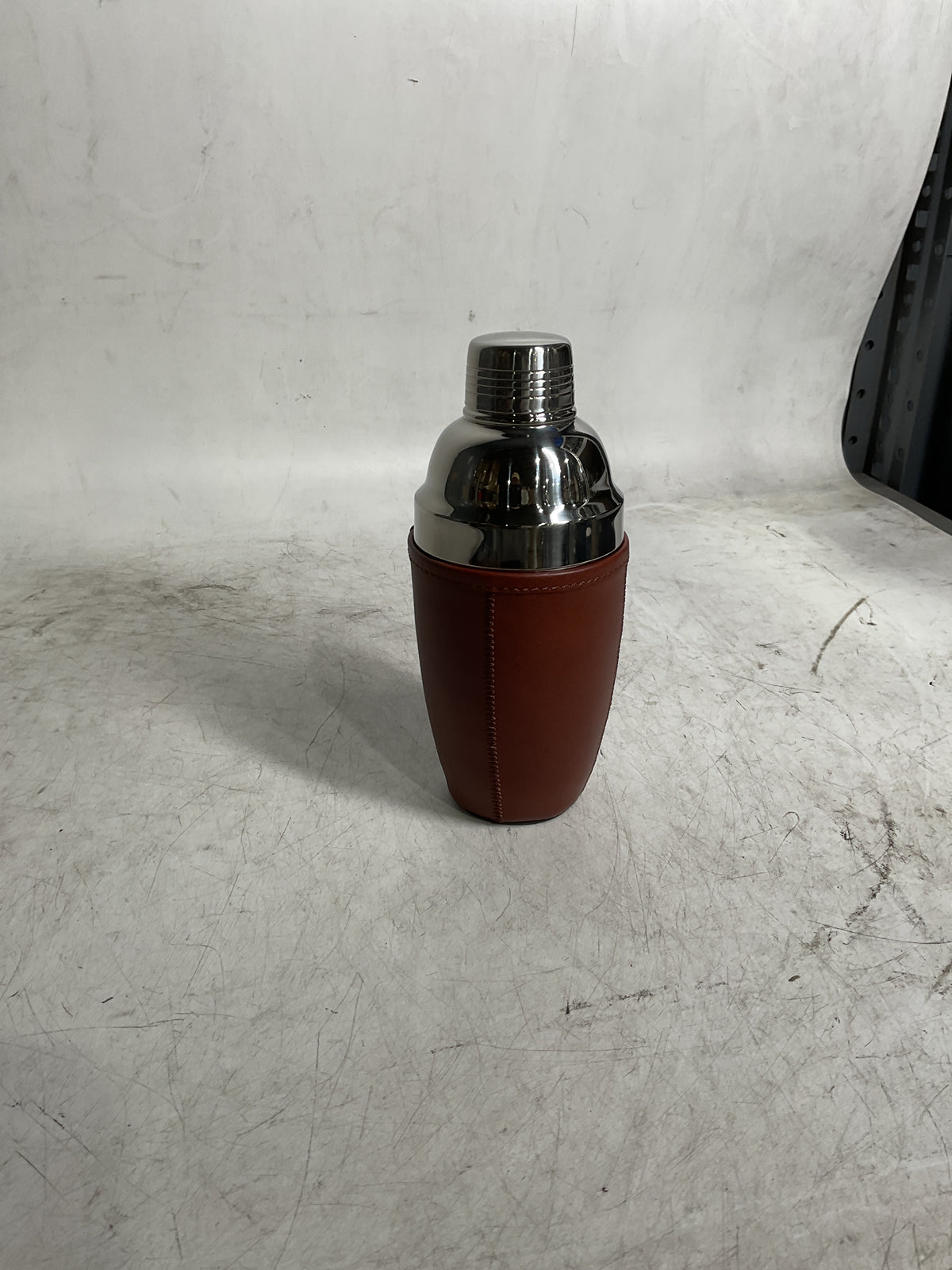 Bosca Siler and Leather Drink Shaker U1