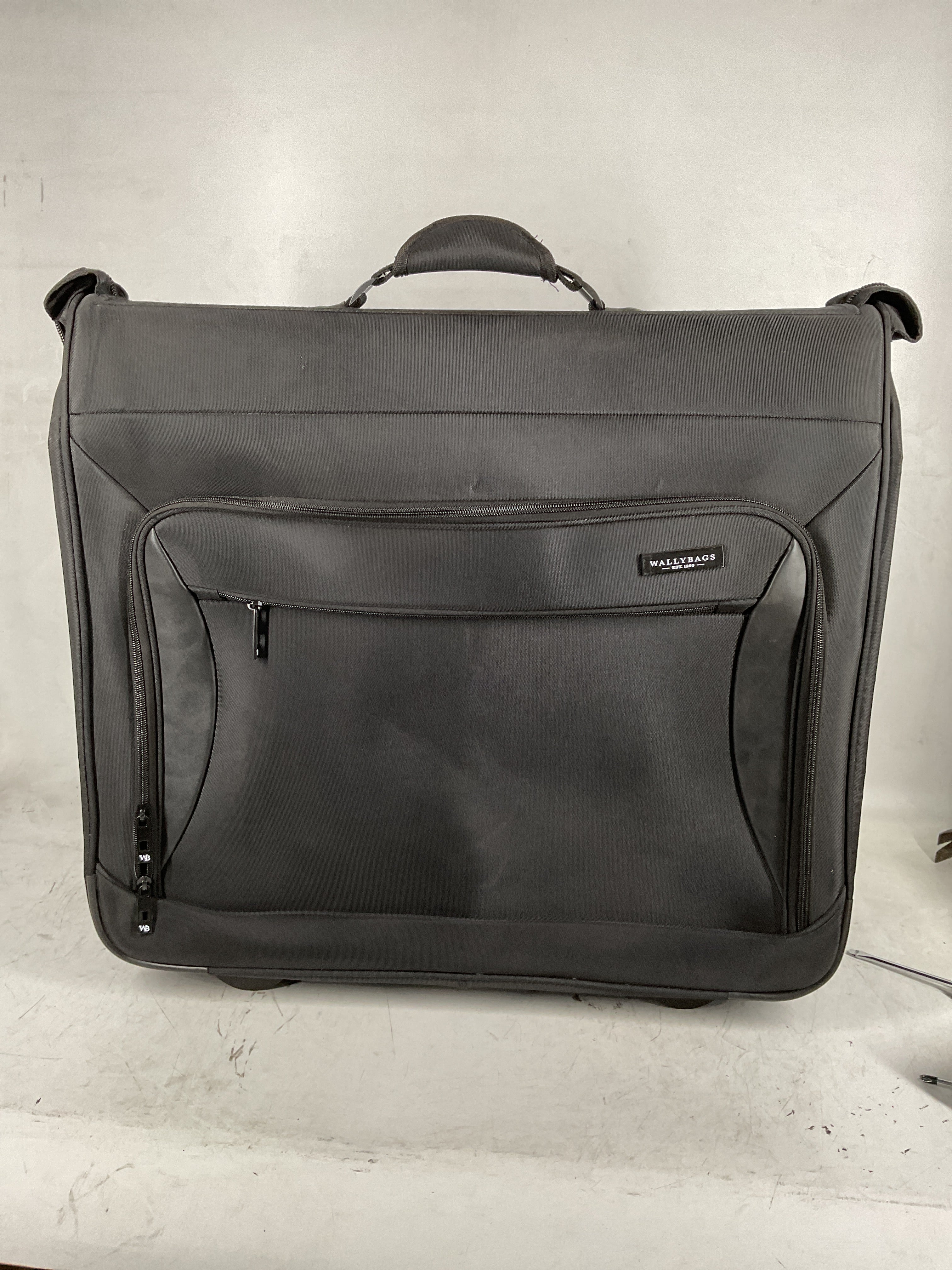 WallyBags® 45” Premium Rolling Garment Bag with multiple pockets Black One Size U5