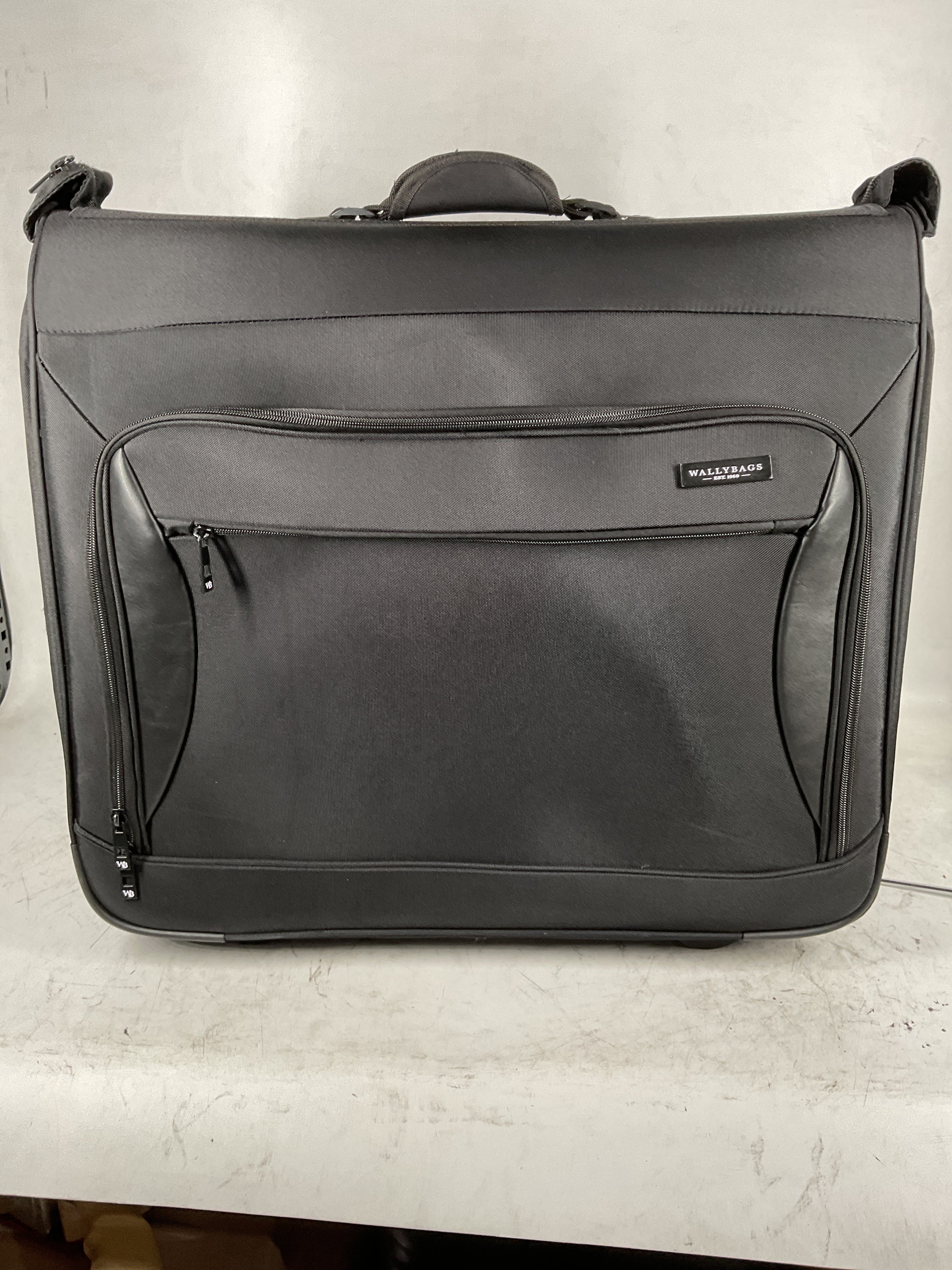 WallyBags® 45” Premium Rolling Garment Bag with multiple pockets ( Black , One Size ) Black One Size U8