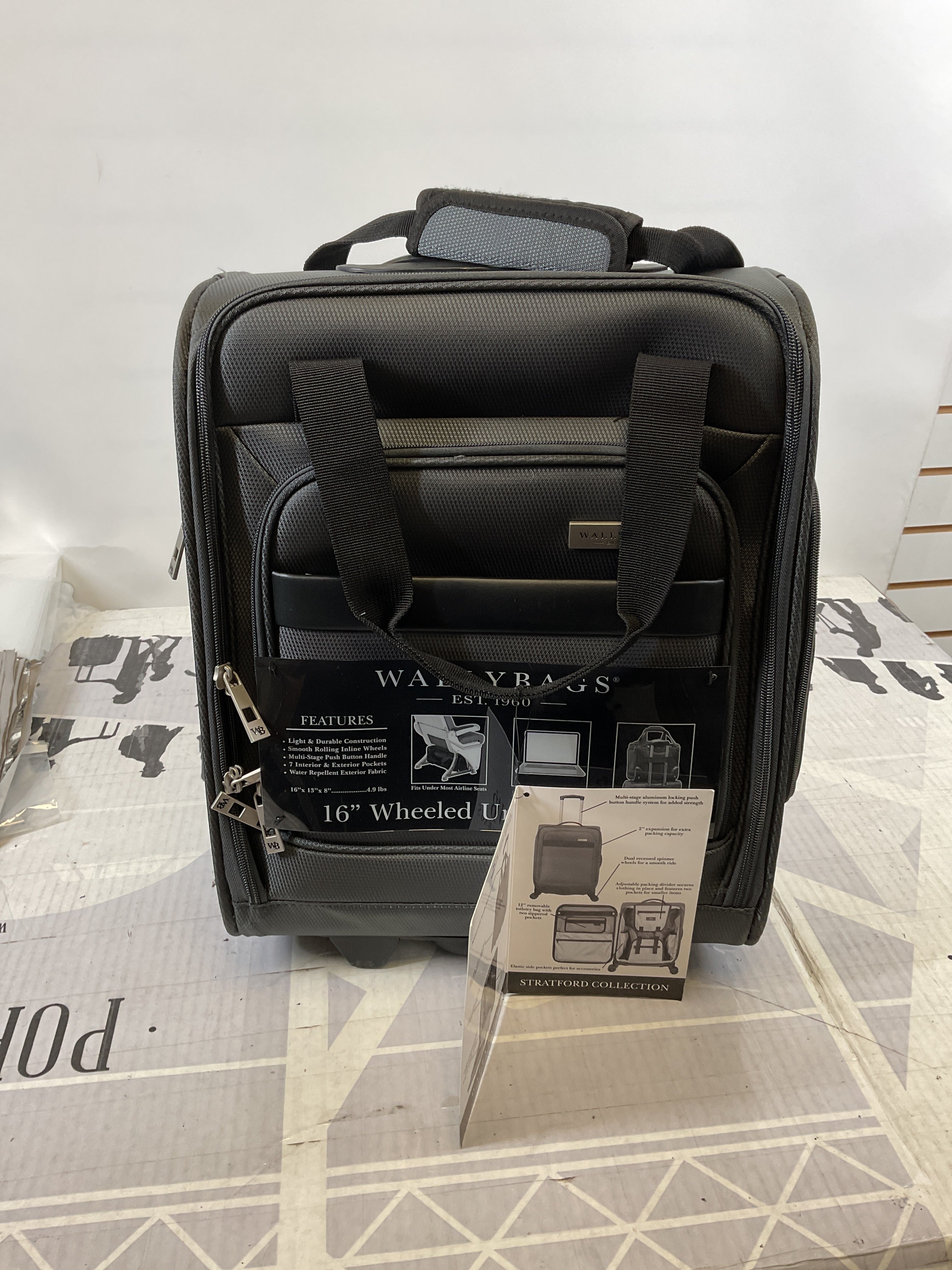 WallyBags Stratford Luggage, 16-Inch Under Seat Bag ( Graphite , 16-Inch Under Seat Bag ) Graphite 16 Inch Under Seat Bag U3