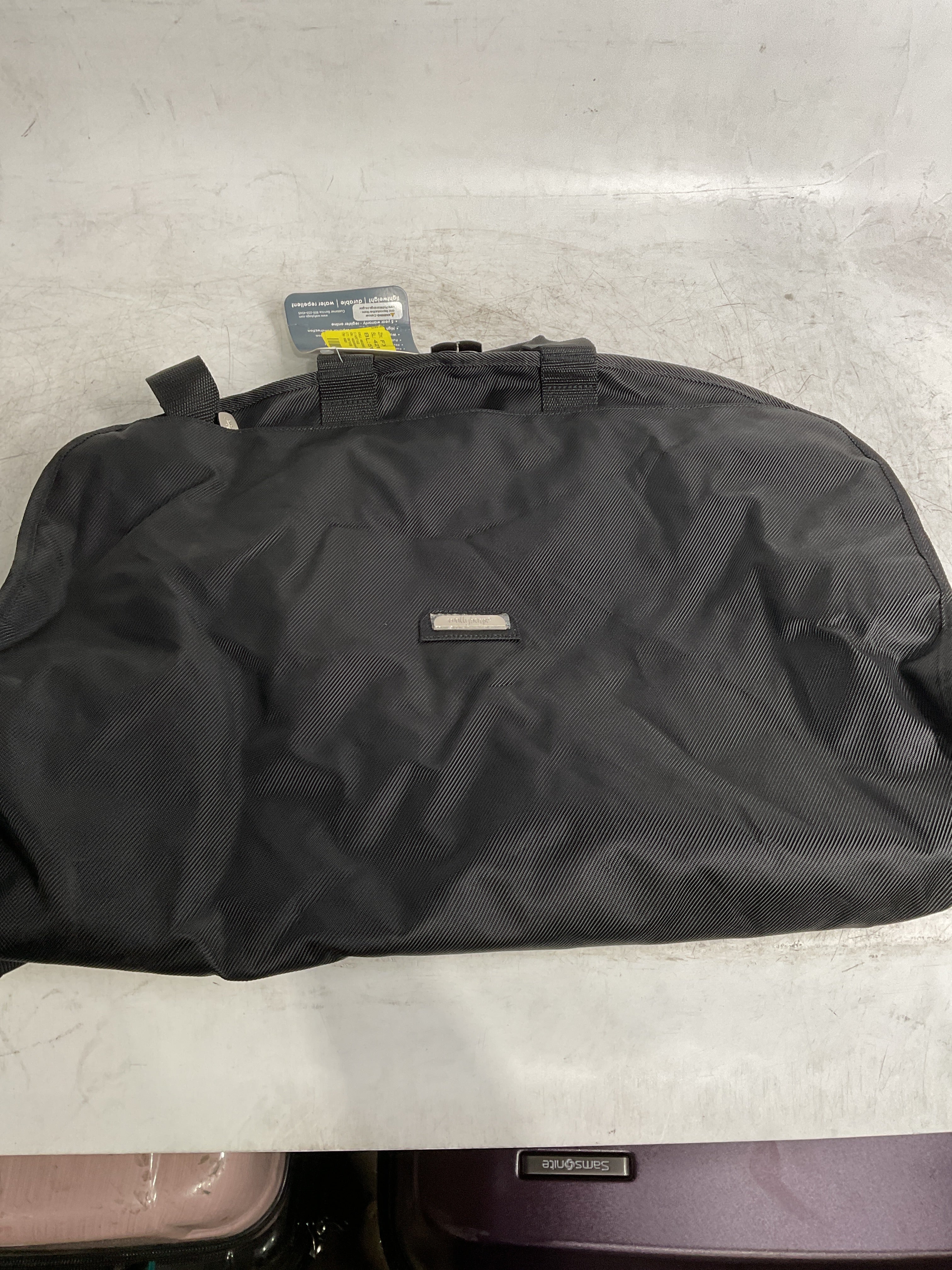 WallyBags 42" Premium Travel Garment Bag with shoulder strap and two large pockets ( Black , 42-inch ) Black 42 Inch U1