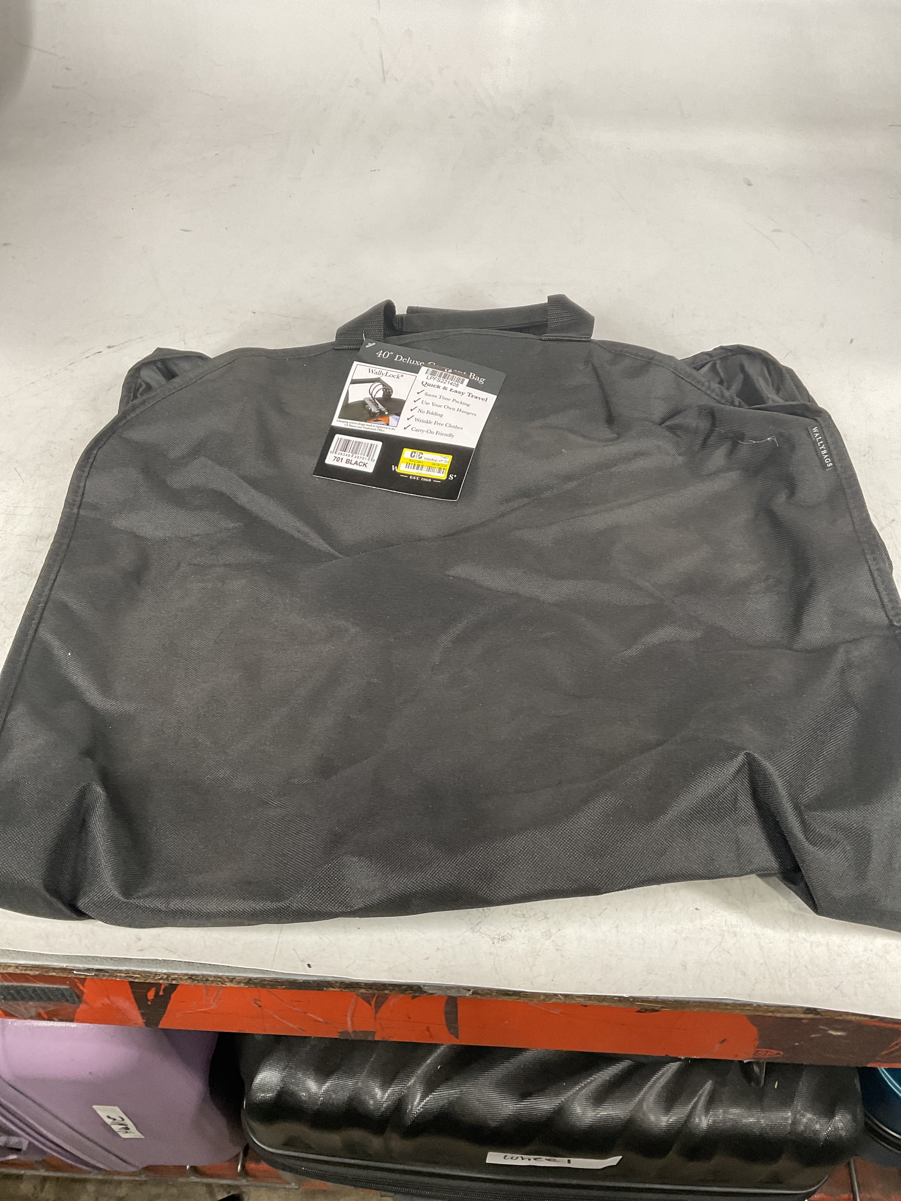 WallyBags® 40” Deluxe Travel Garment Bag U2