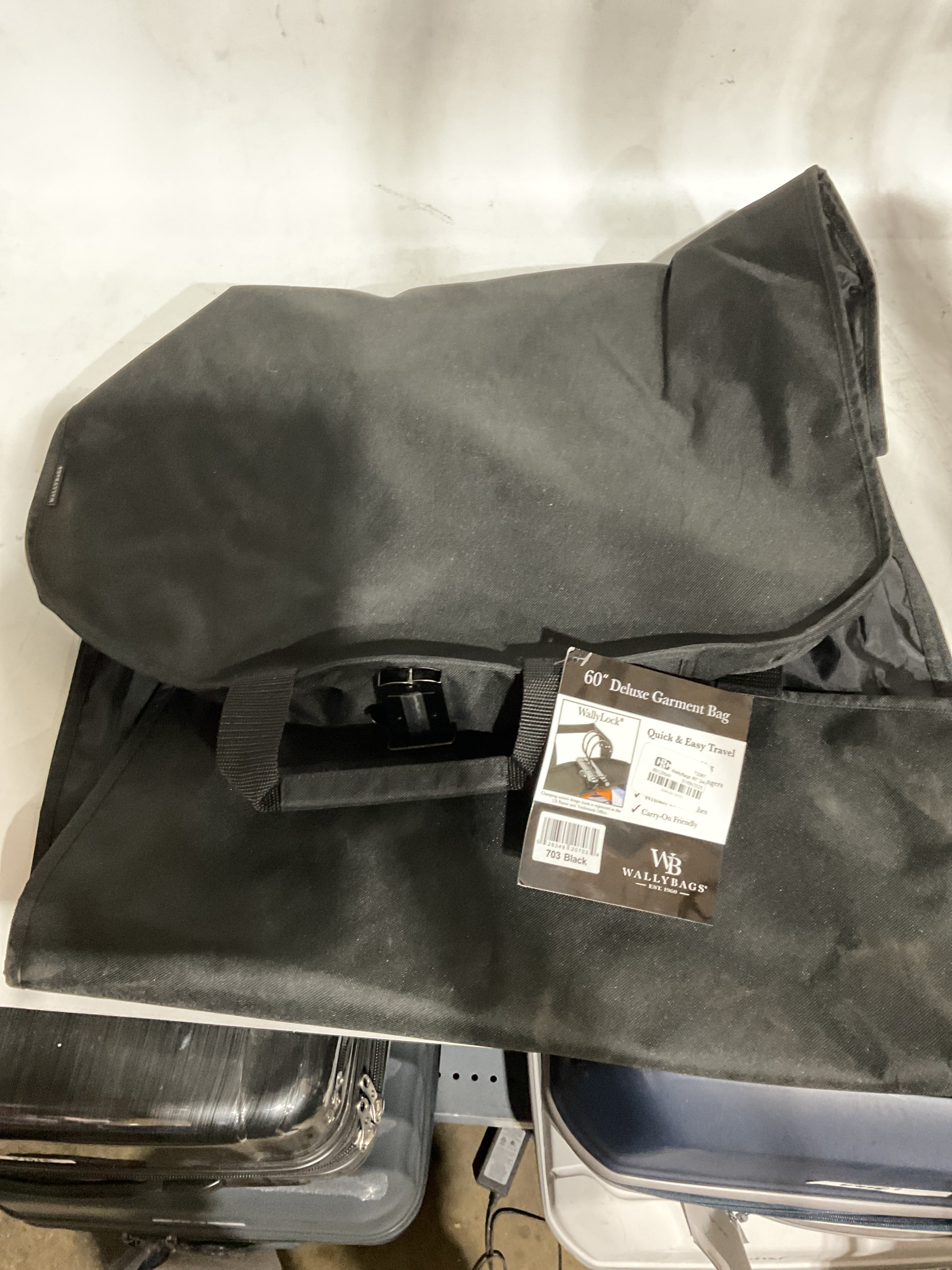 WallyBags® 60” Deluxe Travel Garment Bag Black 60 Inch U2