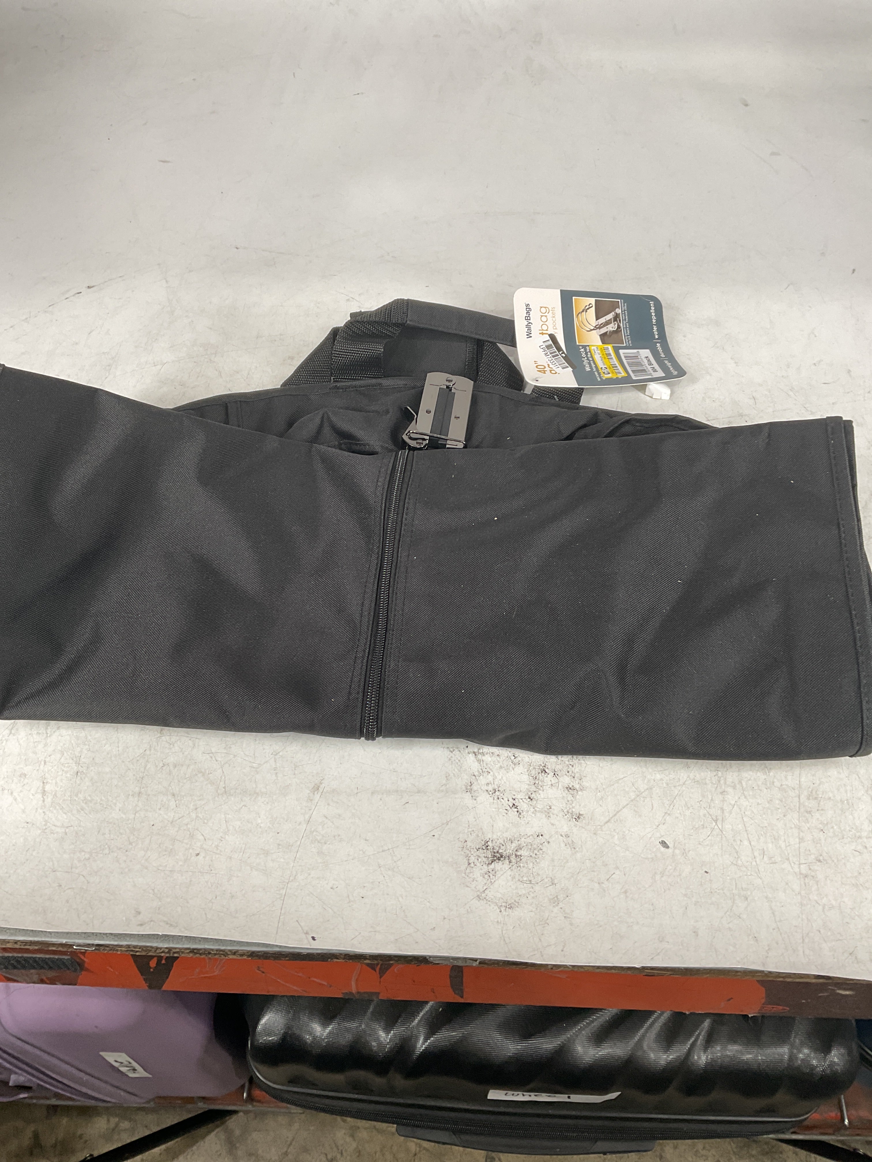 WallyBags® 40” Deluxe Travel Garment Bag with two pockets U2