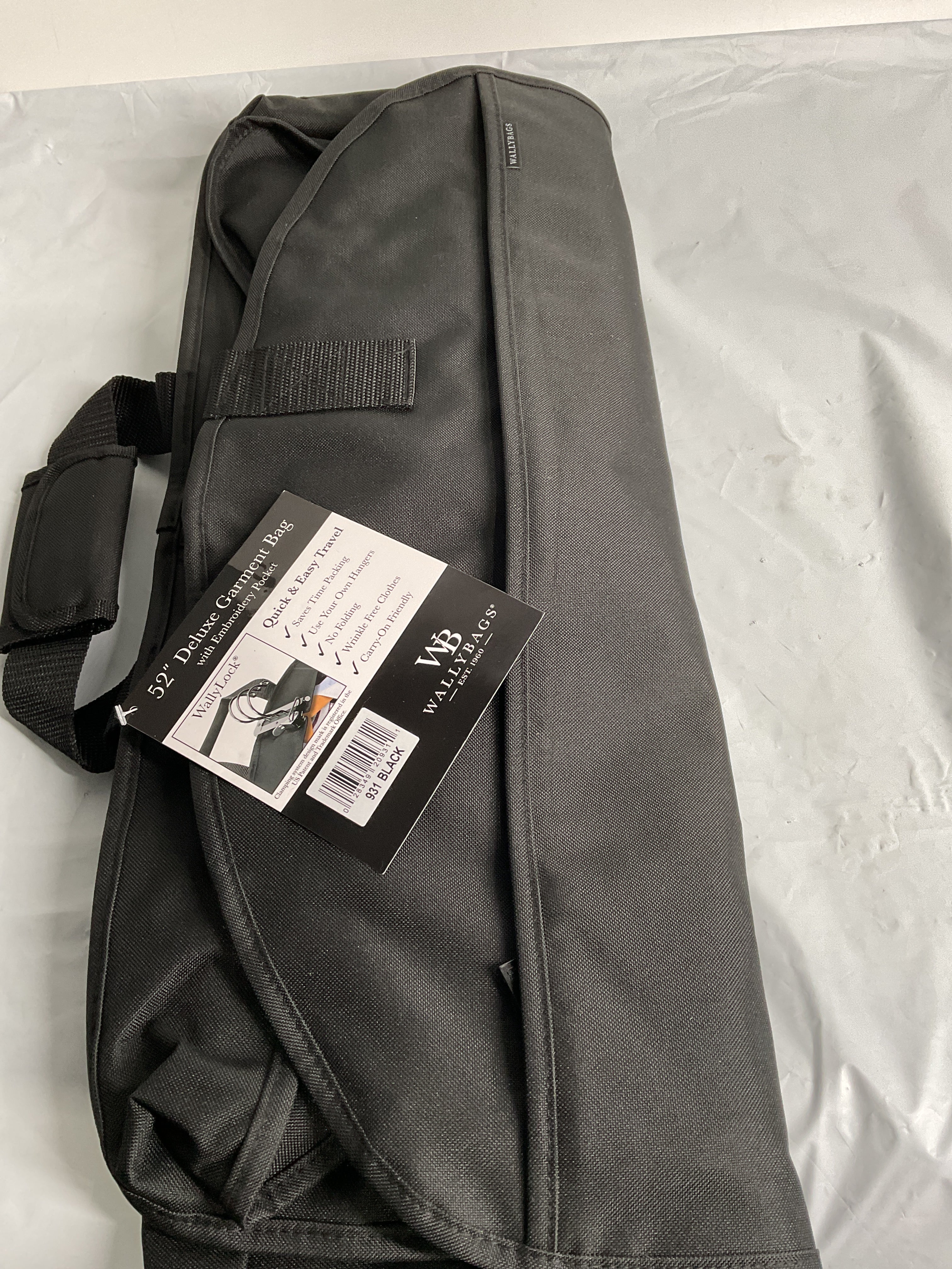 WallyBags® 52” Deluxe Travel Garment Bag with two pockets  ( Black , One Size ) Black One Size U1