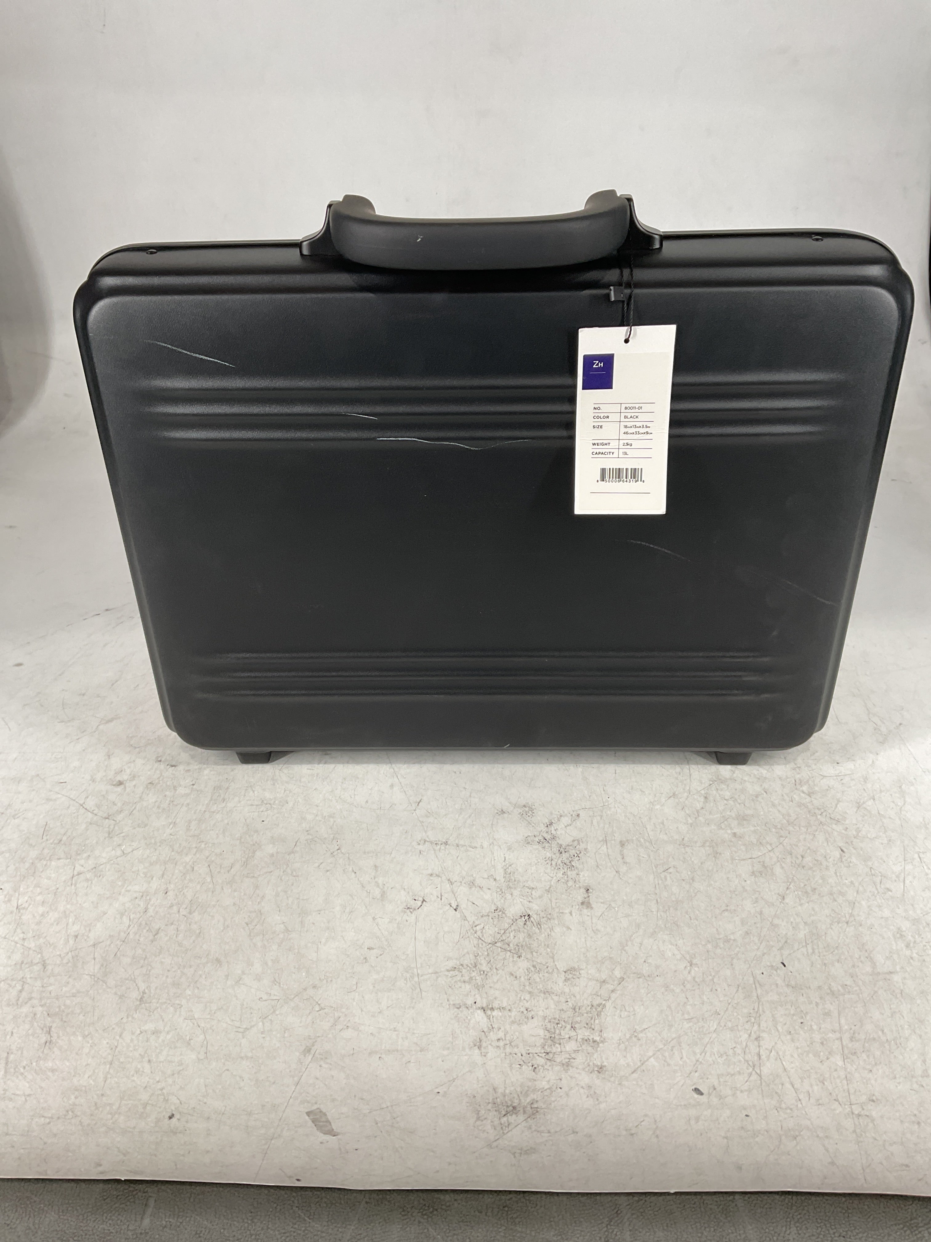 ZERO Halliburton Edge Lightweight Polycarbonate Attaché Black Medium Attache U1